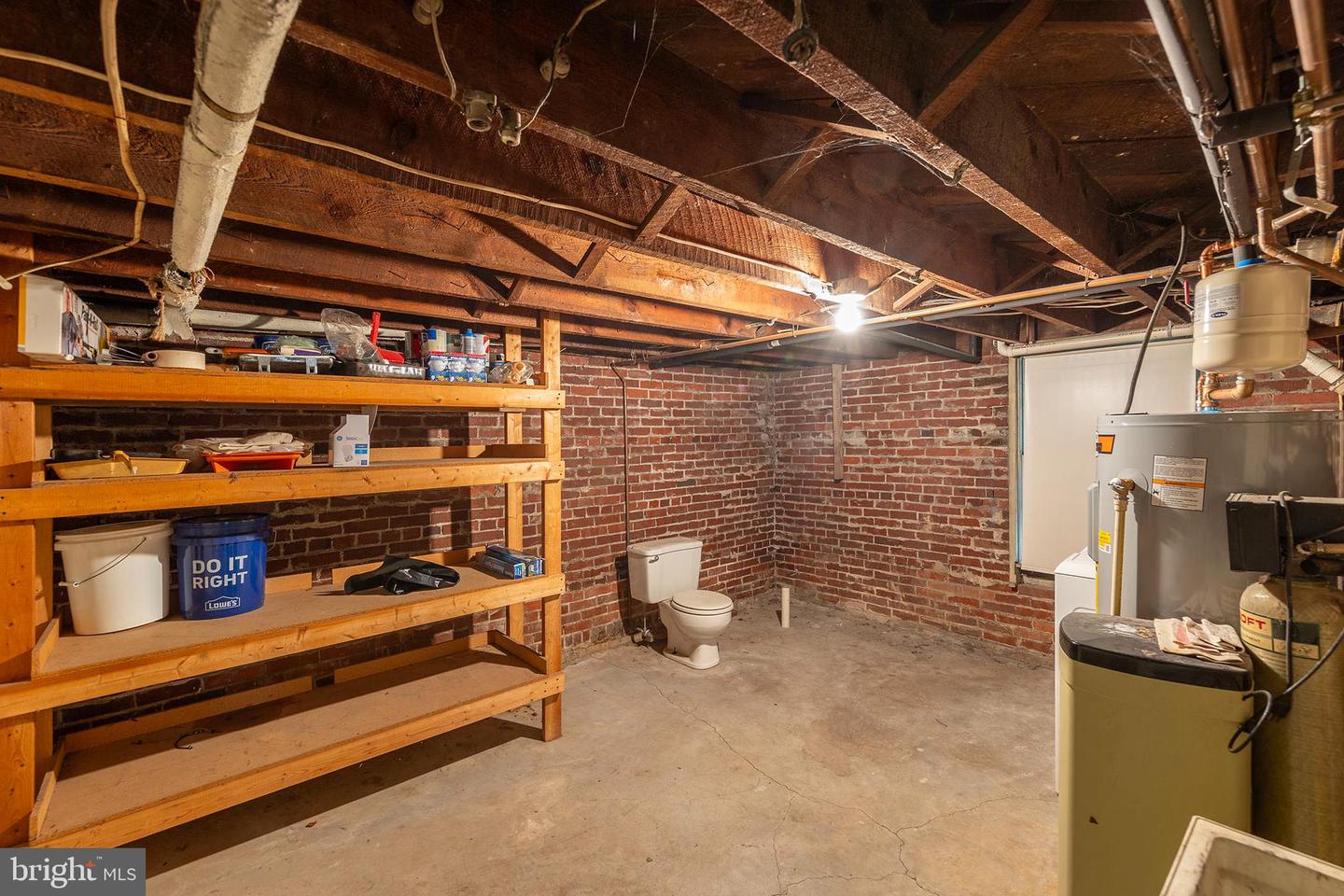 5342 MAIN ST, STEPHENS CITY, Virginia 22655, 5 Bedrooms Bedrooms, ,1 BathroomBathrooms,Residential,For sale,5342 MAIN ST,VAFV2033442 MLS # VAFV2033442