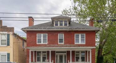 5342 MAIN ST, STEPHENS CITY, Virginia 22655, 5 Bedrooms Bedrooms, ,1 BathroomBathrooms,Residential,For sale,5342 MAIN ST,VAFV2033442 MLS # VAFV2033442