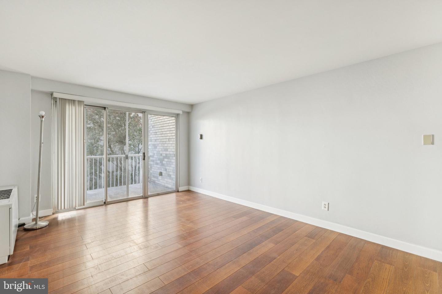 730 24TH ST NW #321, WASHINGTON, District Of Columbia 20037, 1 Bedroom Bedrooms, ,1 BathroomBathrooms,Residential,For sale,730 24TH ST NW #321,DCDC2199854 MLS # DCDC2199854