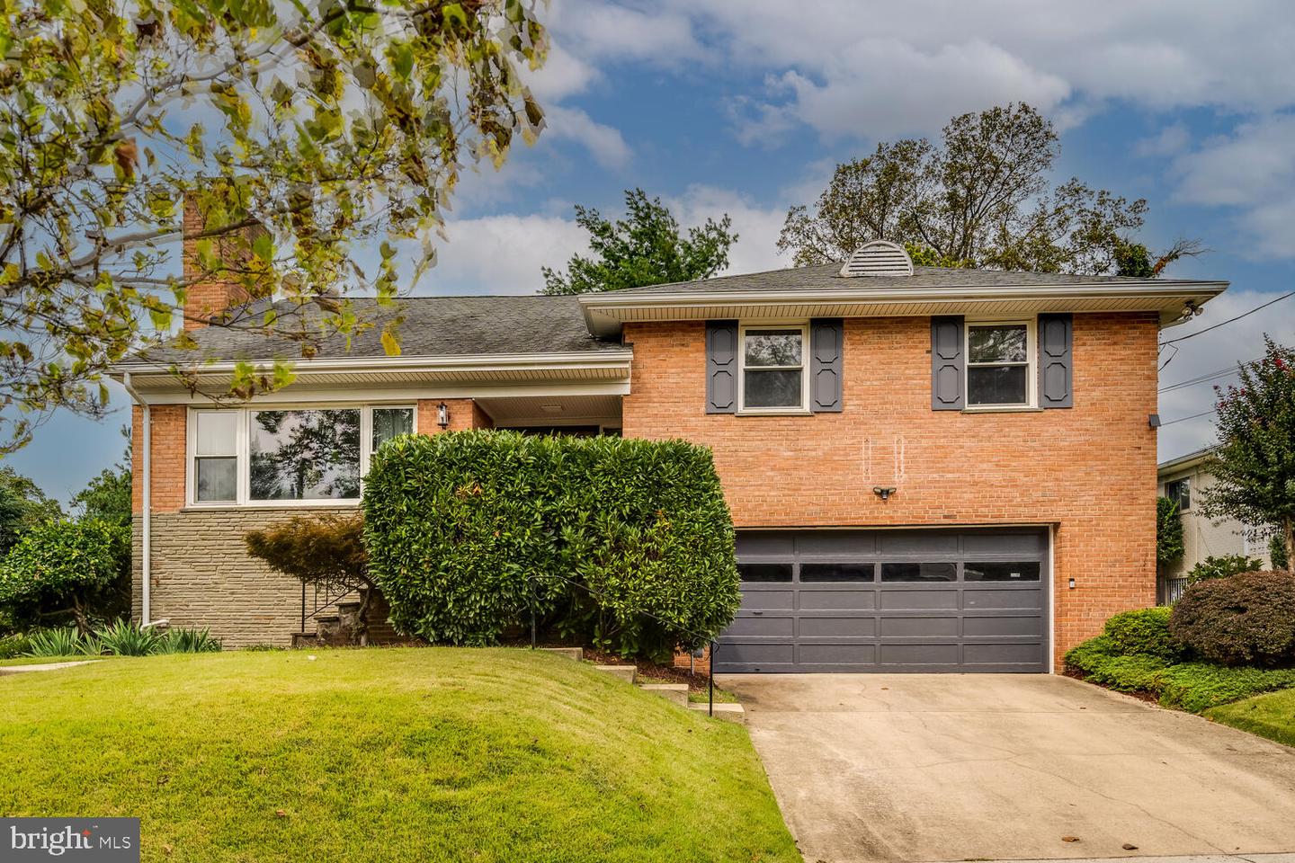 1781 SYCAMORE ST NW, WASHINGTON, District Of Columbia 20012, 5 Bedrooms Bedrooms, ,4 BathroomsBathrooms,Residential,For sale,1781 SYCAMORE ST NW,DCDC2203552 MLS # DCDC2203552