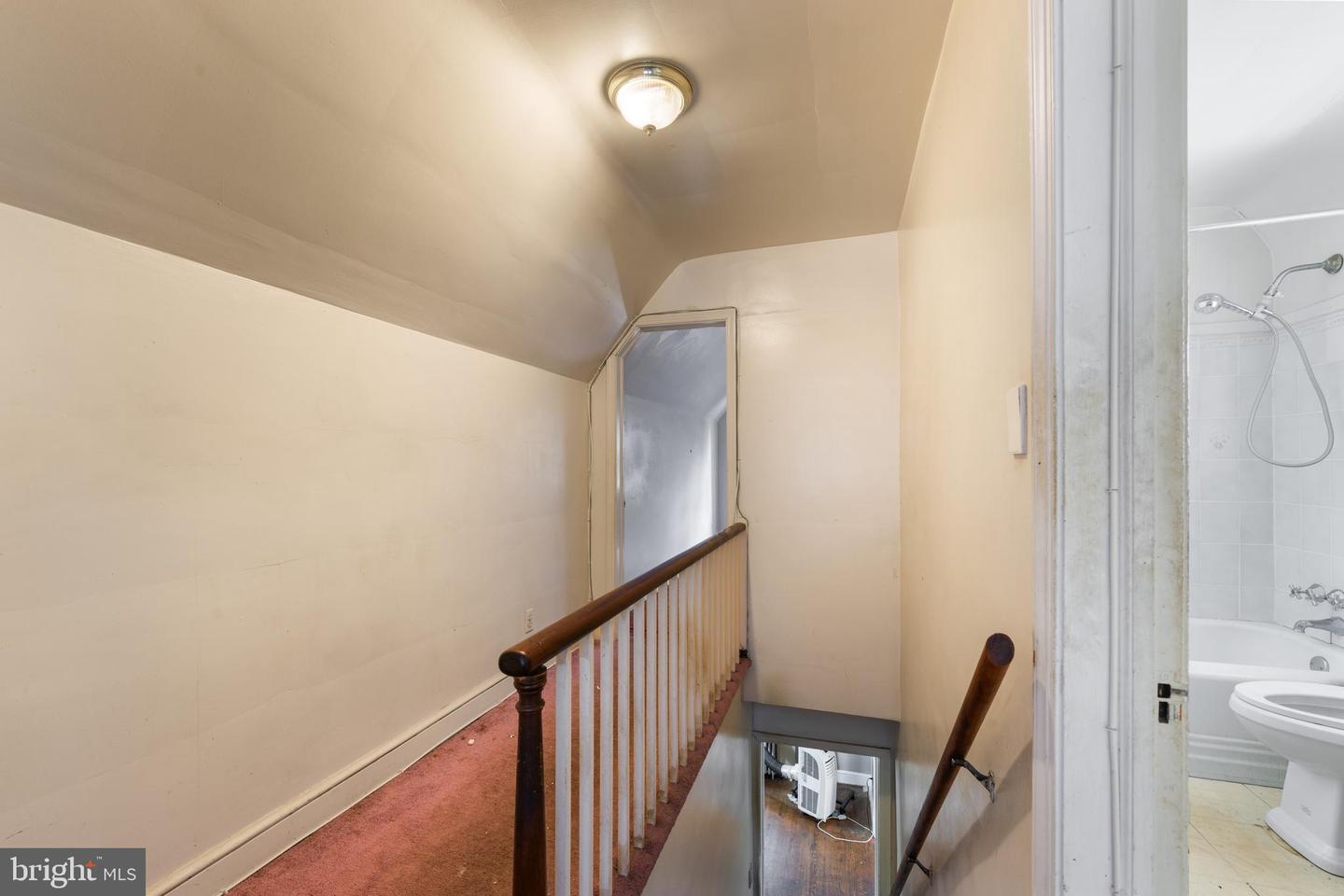 2401 RIDGE ROAD DR, ALEXANDRIA, Virginia 22302, 4 Bedrooms Bedrooms, ,2 BathroomsBathrooms,Residential,For sale,2401 RIDGE ROAD DR,VAAX2046454 MLS # VAAX2046454