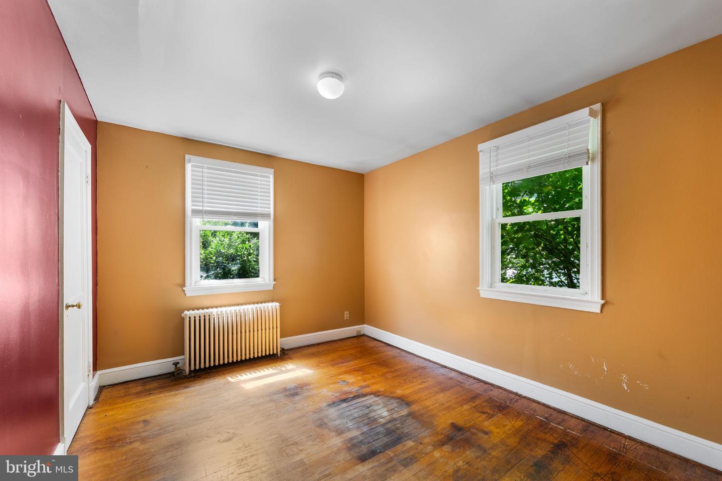 2401 RIDGE ROAD DR, ALEXANDRIA, Virginia 22302, 4 Bedrooms Bedrooms, ,2 BathroomsBathrooms,Residential,For sale,2401 RIDGE ROAD DR,VAAX2046454 MLS # VAAX2046454