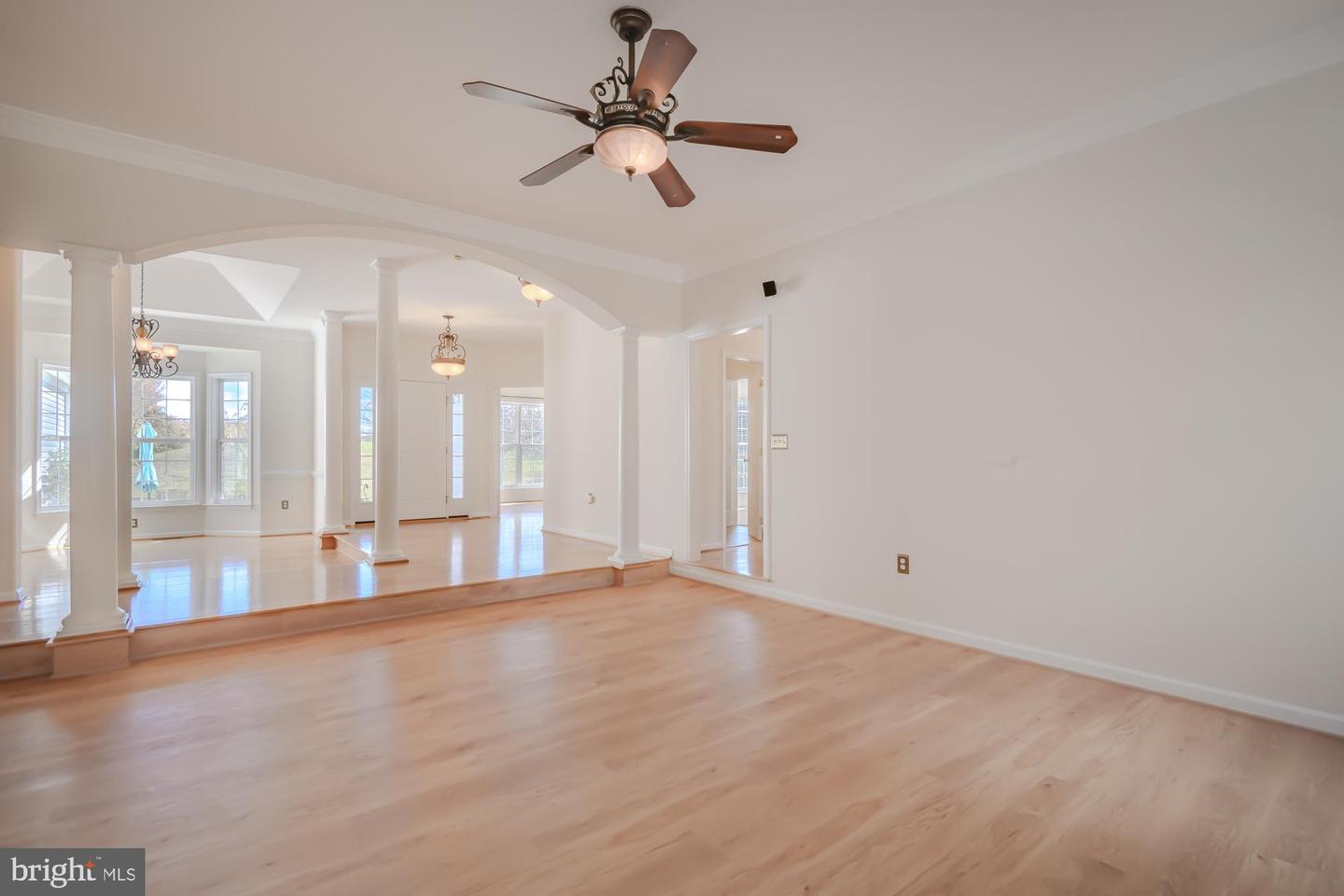 39 RIVER RIDGE LN, FREDERICKSBURG, Virginia 22406, 5 Bedrooms Bedrooms, ,4 BathroomsBathrooms,Residential,For sale,39 RIVER RIDGE LN,VAST2040254 MLS # VAST2040254