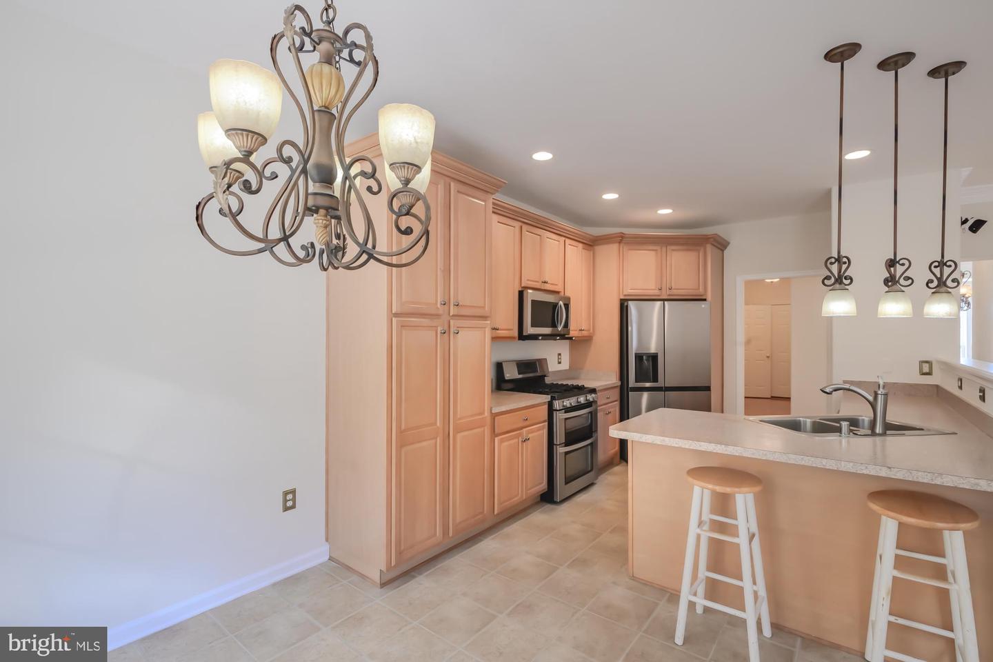 39 RIVER RIDGE LN, FREDERICKSBURG, Virginia 22406, 5 Bedrooms Bedrooms, ,4 BathroomsBathrooms,Residential,For sale,39 RIVER RIDGE LN,VAST2040254 MLS # VAST2040254