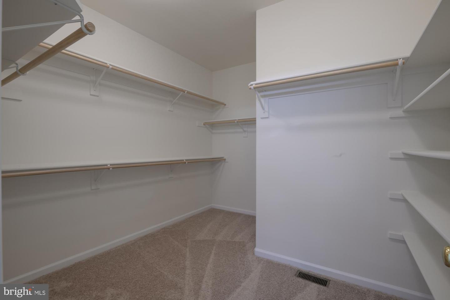 39 RIVER RIDGE LN, FREDERICKSBURG, Virginia 22406, 5 Bedrooms Bedrooms, ,4 BathroomsBathrooms,Residential,For sale,39 RIVER RIDGE LN,VAST2040254 MLS # VAST2040254 39 RIVER RIDGE LN, FREDERICKSBURG, Virginia 22406, 5 Bedrooms Bedrooms, ,4 BathroomsBathrooms,Residential,For sale,39 RIVER RIDGE LN,VAST2040254 MLS # VAST2040254