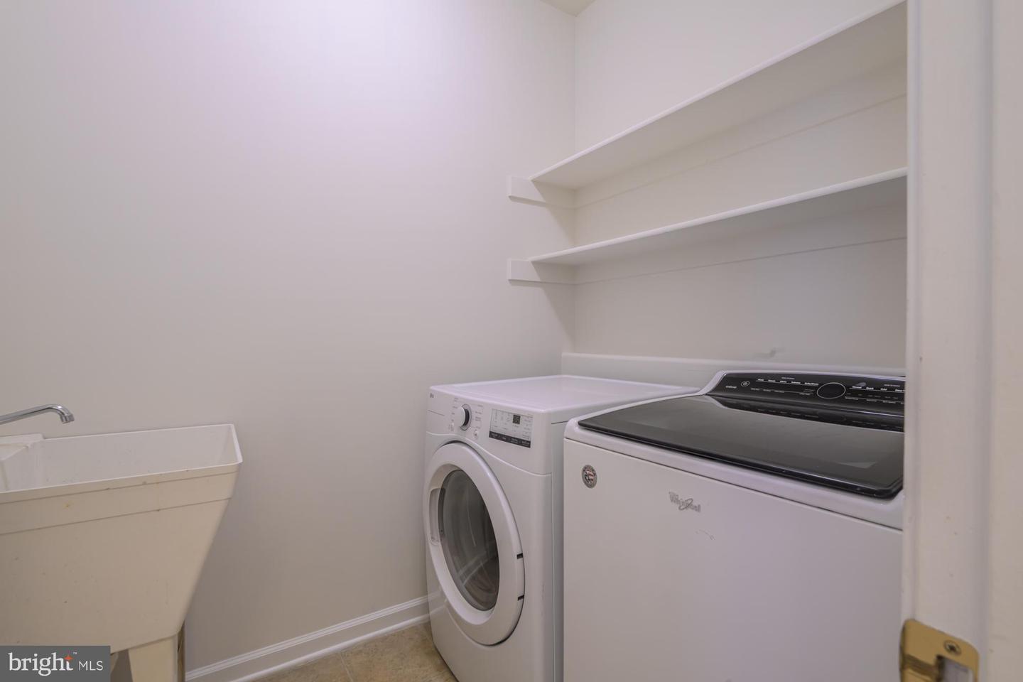 39 RIVER RIDGE LN, FREDERICKSBURG, Virginia 22406, 5 Bedrooms Bedrooms, ,4 BathroomsBathrooms,Residential,For sale,39 RIVER RIDGE LN,VAST2040254 MLS # VAST2040254 39 RIVER RIDGE LN, FREDERICKSBURG, Virginia 22406, 5 Bedrooms Bedrooms, ,4 BathroomsBathrooms,Residential,For sale,39 RIVER RIDGE LN,VAST2040254 MLS # VAST2040254