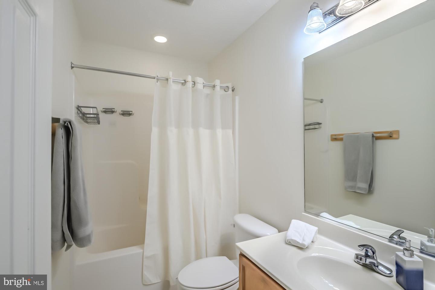 39 RIVER RIDGE LN, FREDERICKSBURG, Virginia 22406, 5 Bedrooms Bedrooms, ,4 BathroomsBathrooms,Residential,For sale,39 RIVER RIDGE LN,VAST2040254 MLS # VAST2040254 39 RIVER RIDGE LN, FREDERICKSBURG, Virginia 22406, 5 Bedrooms Bedrooms, ,4 BathroomsBathrooms,Residential,For sale,39 RIVER RIDGE LN,VAST2040254 MLS # VAST2040254