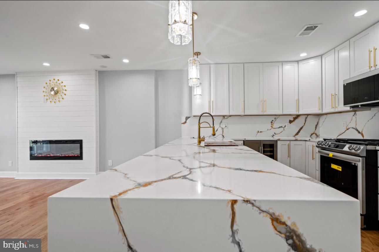 2236 15TH ST NE, WASHINGTON, District Of Columbia 20018, 4 Bedrooms Bedrooms, ,1 BathroomBathrooms,Residential,For sale,2236 15TH ST NE,DCDC2211126 MLS # DCDC2211126