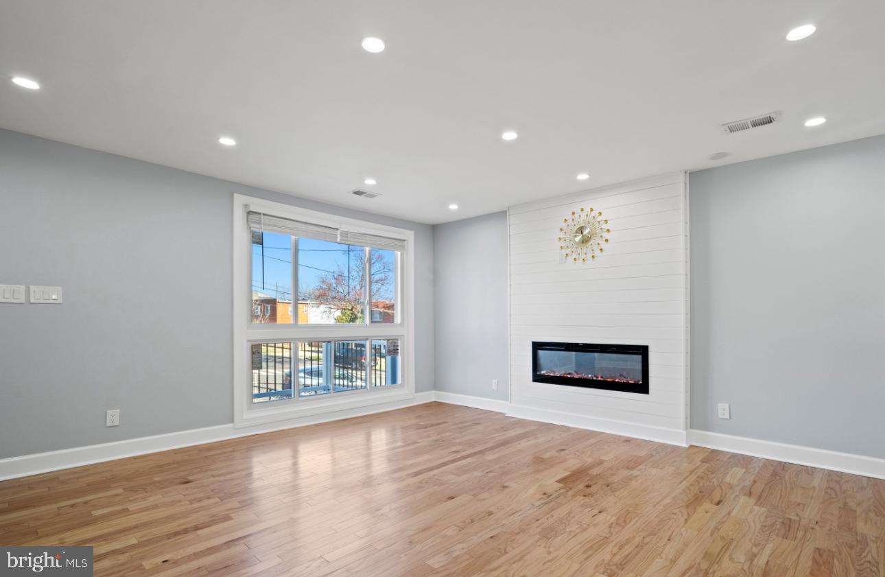 2236 15TH ST NE, WASHINGTON, District Of Columbia 20018, 4 Bedrooms Bedrooms, ,1 BathroomBathrooms,Residential,For sale,2236 15TH ST NE,DCDC2211126 MLS # DCDC2211126