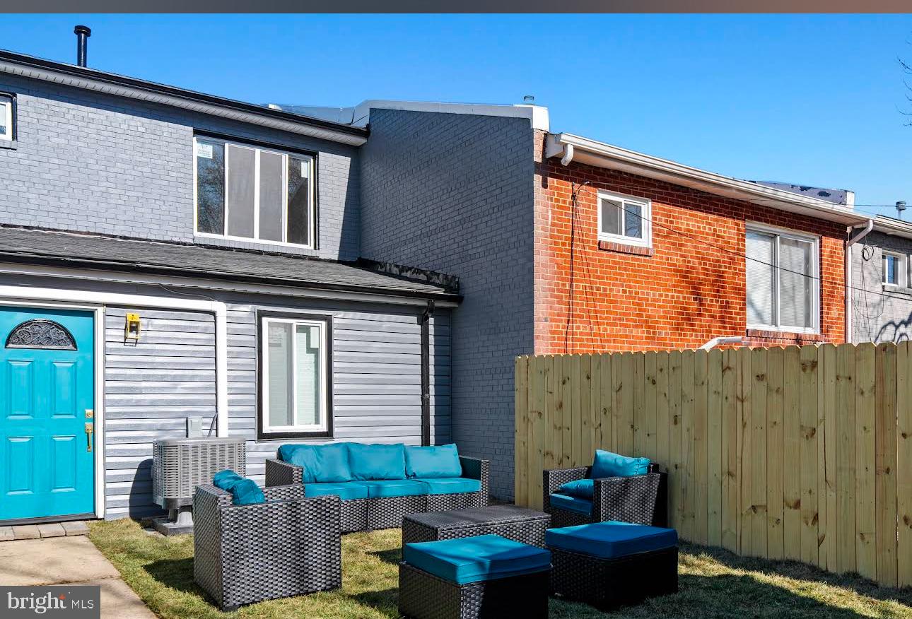 2236 15TH ST NE, WASHINGTON, District Of Columbia 20018, 4 Bedrooms Bedrooms, ,1 BathroomBathrooms,Residential,For sale,2236 15TH ST NE,DCDC2211126 MLS # DCDC2211126