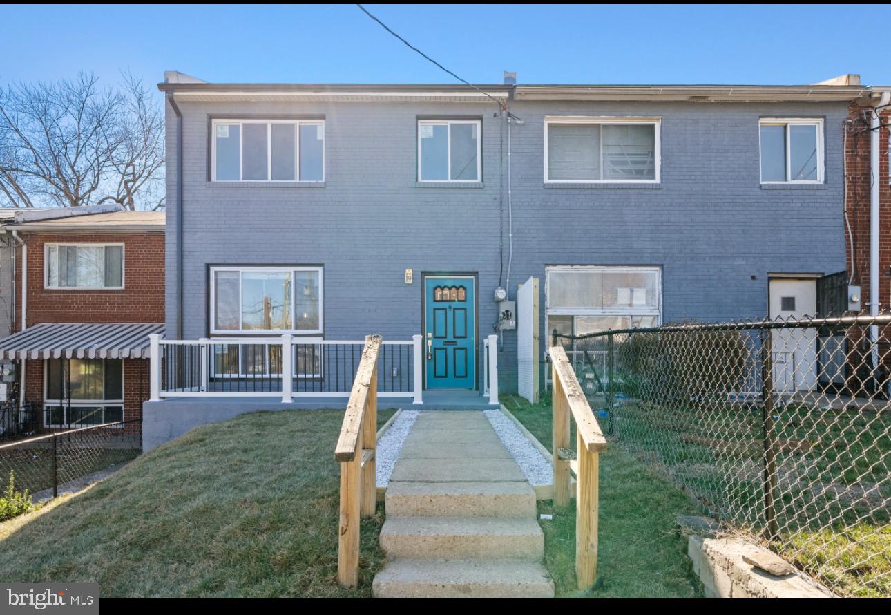 2236 15TH ST NE, WASHINGTON, District Of Columbia 20018, 4 Bedrooms Bedrooms, ,1 BathroomBathrooms,Residential,For sale,2236 15TH ST NE,DCDC2211126 MLS # DCDC2211126