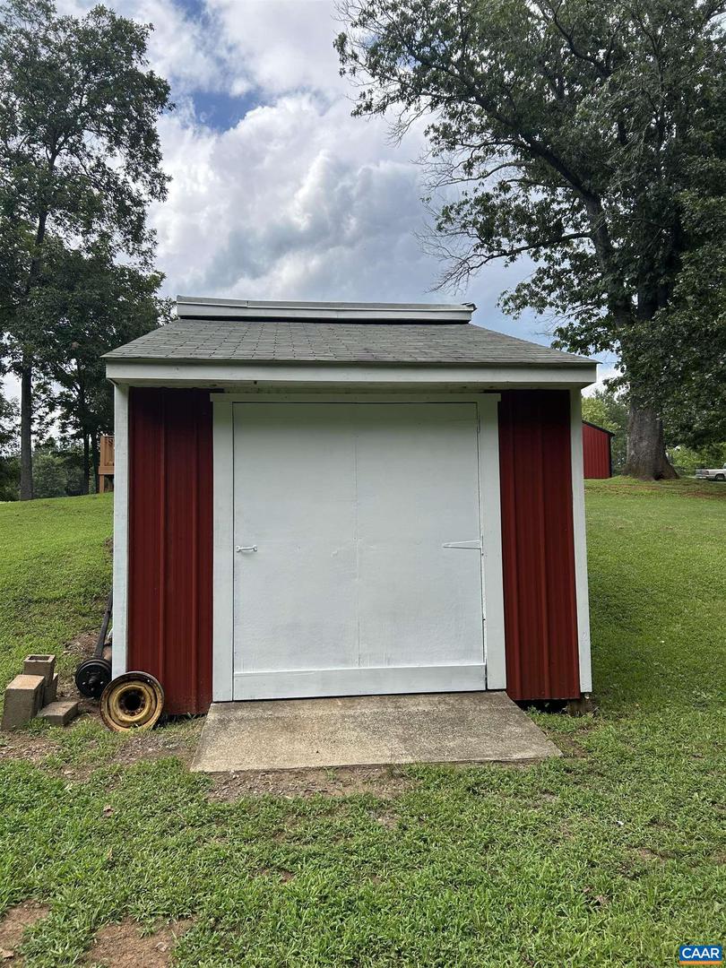 897 WILLOW LAKE RD, BUCKINGHAM, Virginia 23921, 2 Bedrooms Bedrooms, ,2 BathroomsBathrooms,Residential,For sale,897 WILLOW LAKE RD,667099 MLS # 667099 897 WILLOW LAKE RD, BUCKINGHAM, Virginia 23921, 2 Bedrooms Bedrooms, ,2 BathroomsBathrooms,Residential,For sale,897 WILLOW LAKE RD,667099 MLS # 667099