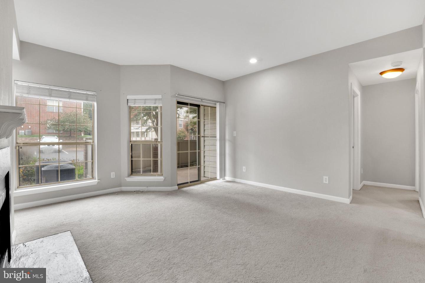 12151 PENDERVIEW LN #2005, FAIRFAX, Virginia 22033, 1 Bedroom Bedrooms, 9 Rooms Rooms,1 BathroomBathrooms,Residential,For sale,12151 PENDERVIEW LN #2005,VAFX2262692 MLS # VAFX2262692 12151 PENDERVIEW LN #2005, FAIRFAX, Virginia 22033, 1 Bedroom Bedrooms, 9 Rooms Rooms,1 BathroomBathrooms,Residential,For sale,12151 PENDERVIEW LN #2005,VAFX2262692 MLS # VAFX2262692