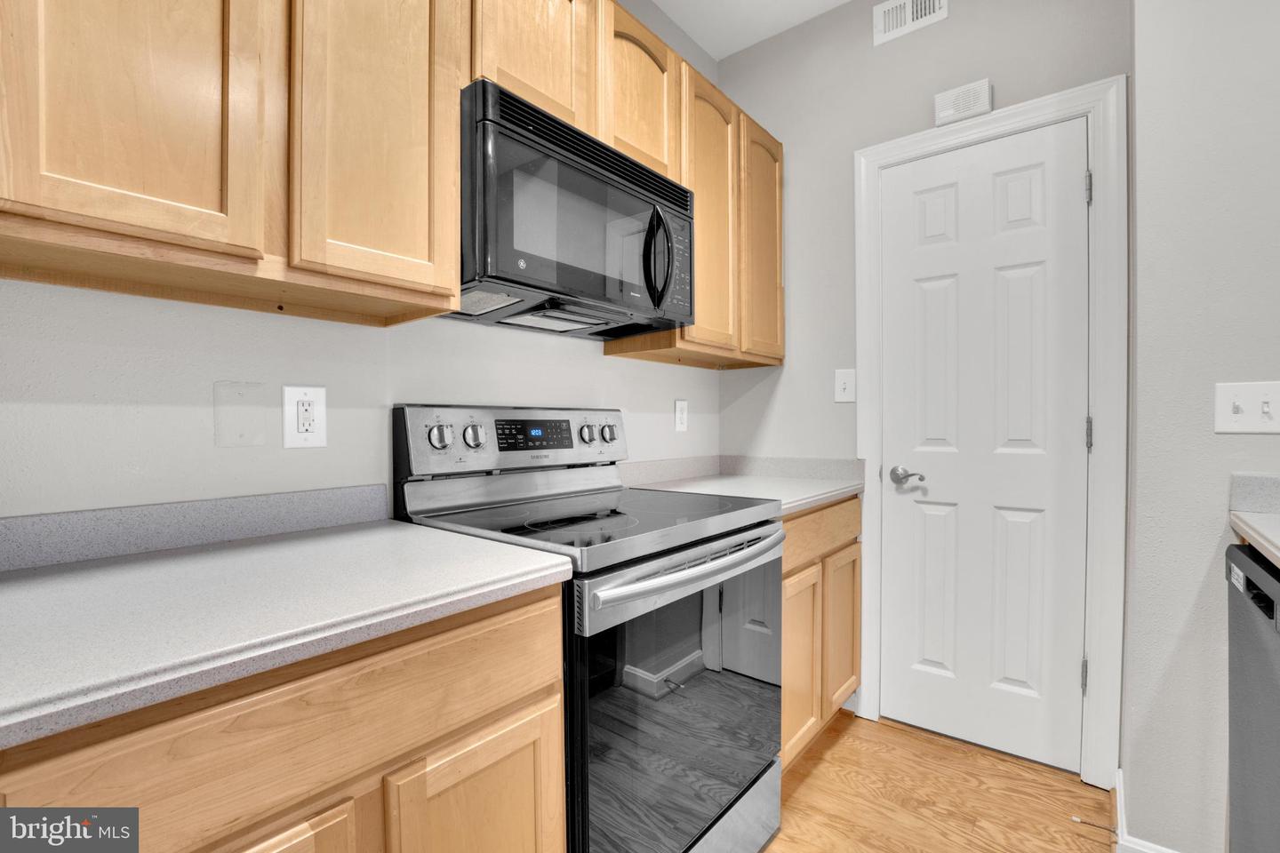 12151 PENDERVIEW LN #2005, FAIRFAX, Virginia 22033, 1 Bedroom Bedrooms, 9 Rooms Rooms,1 BathroomBathrooms,Residential,For sale,12151 PENDERVIEW LN #2005,VAFX2262692 MLS # VAFX2262692 12151 PENDERVIEW LN #2005, FAIRFAX, Virginia 22033, 1 Bedroom Bedrooms, 9 Rooms Rooms,1 BathroomBathrooms,Residential,For sale,12151 PENDERVIEW LN #2005,VAFX2262692 MLS # VAFX2262692
