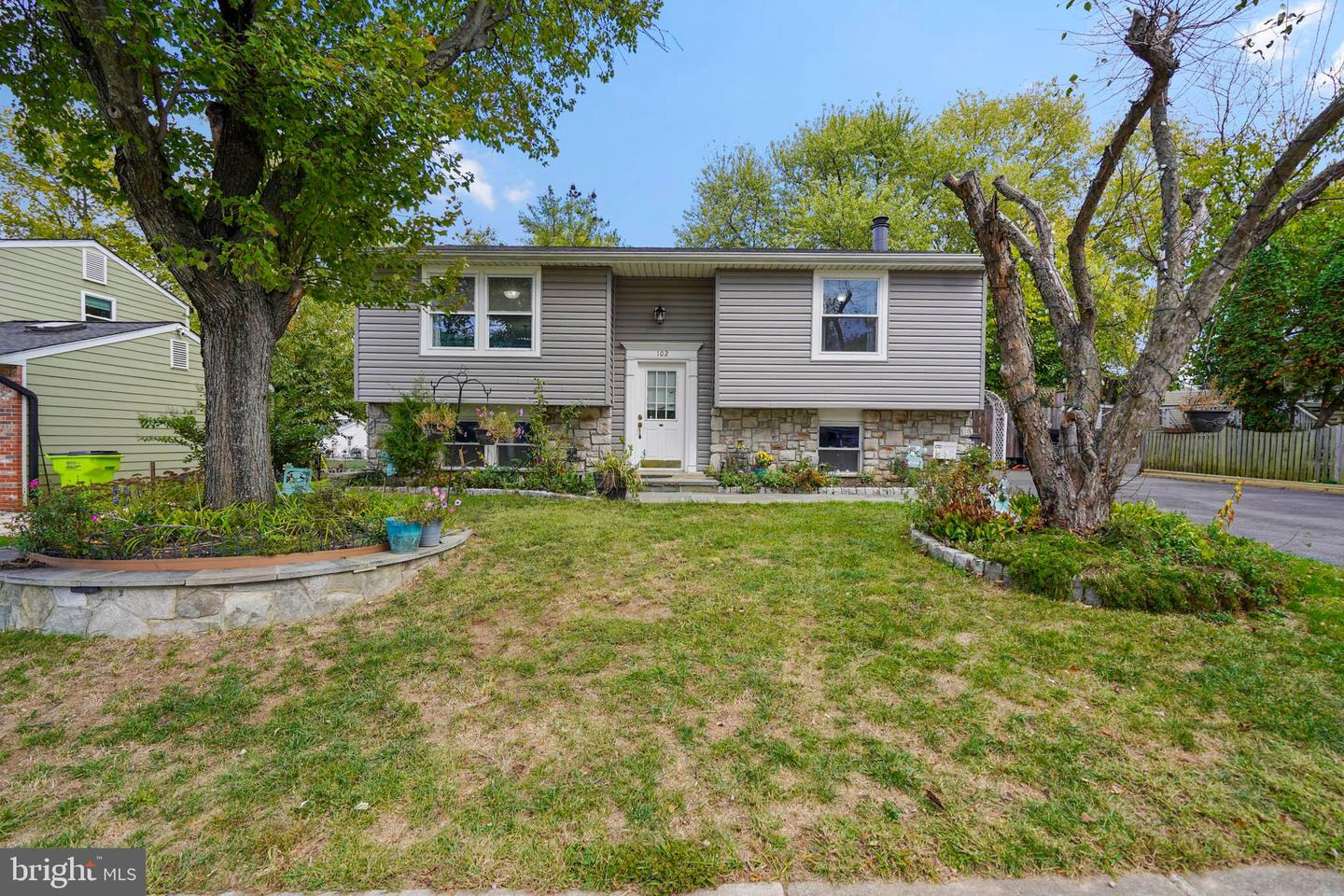 102 N GARFIELD RD, STERLING, Virginia 20164, 4 Bedrooms Bedrooms, ,2 BathroomsBathrooms,Residential,For sale,102 N GARFIELD RD,VALO2105768 MLS # VALO2105768