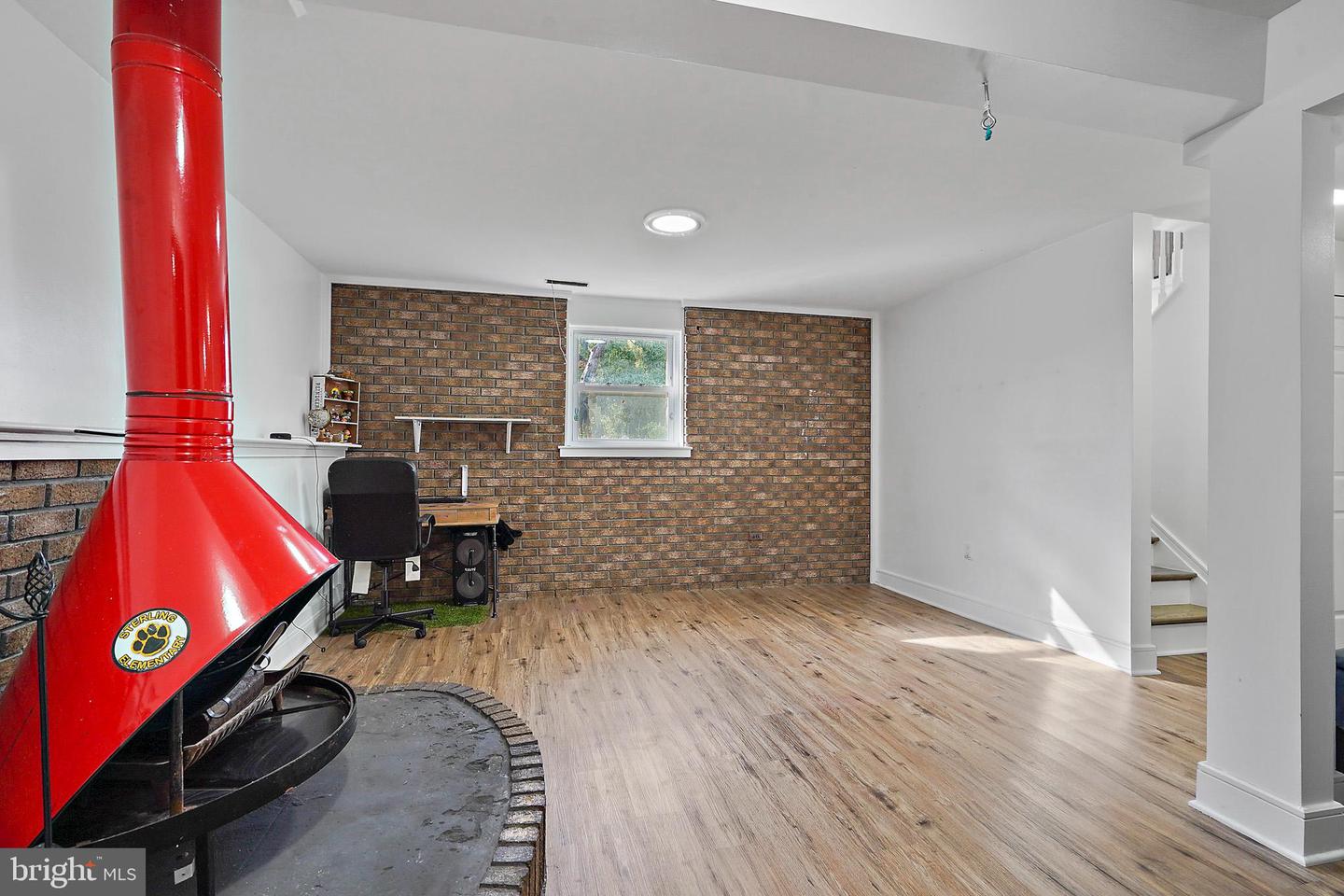 102 N GARFIELD RD, STERLING, Virginia 20164, 4 Bedrooms Bedrooms, ,2 BathroomsBathrooms,Residential,For sale,102 N GARFIELD RD,VALO2105768 MLS # VALO2105768