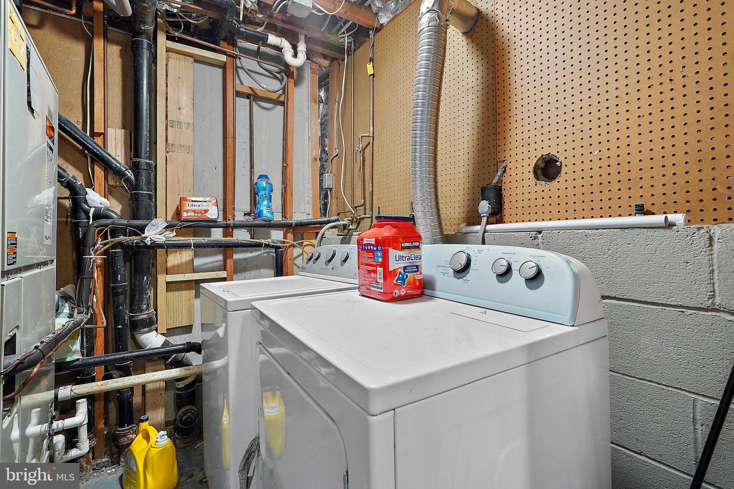 102 N GARFIELD RD, STERLING, Virginia 20164, 4 Bedrooms Bedrooms, ,2 BathroomsBathrooms,Residential,For sale,102 N GARFIELD RD,VALO2105768 MLS # VALO2105768