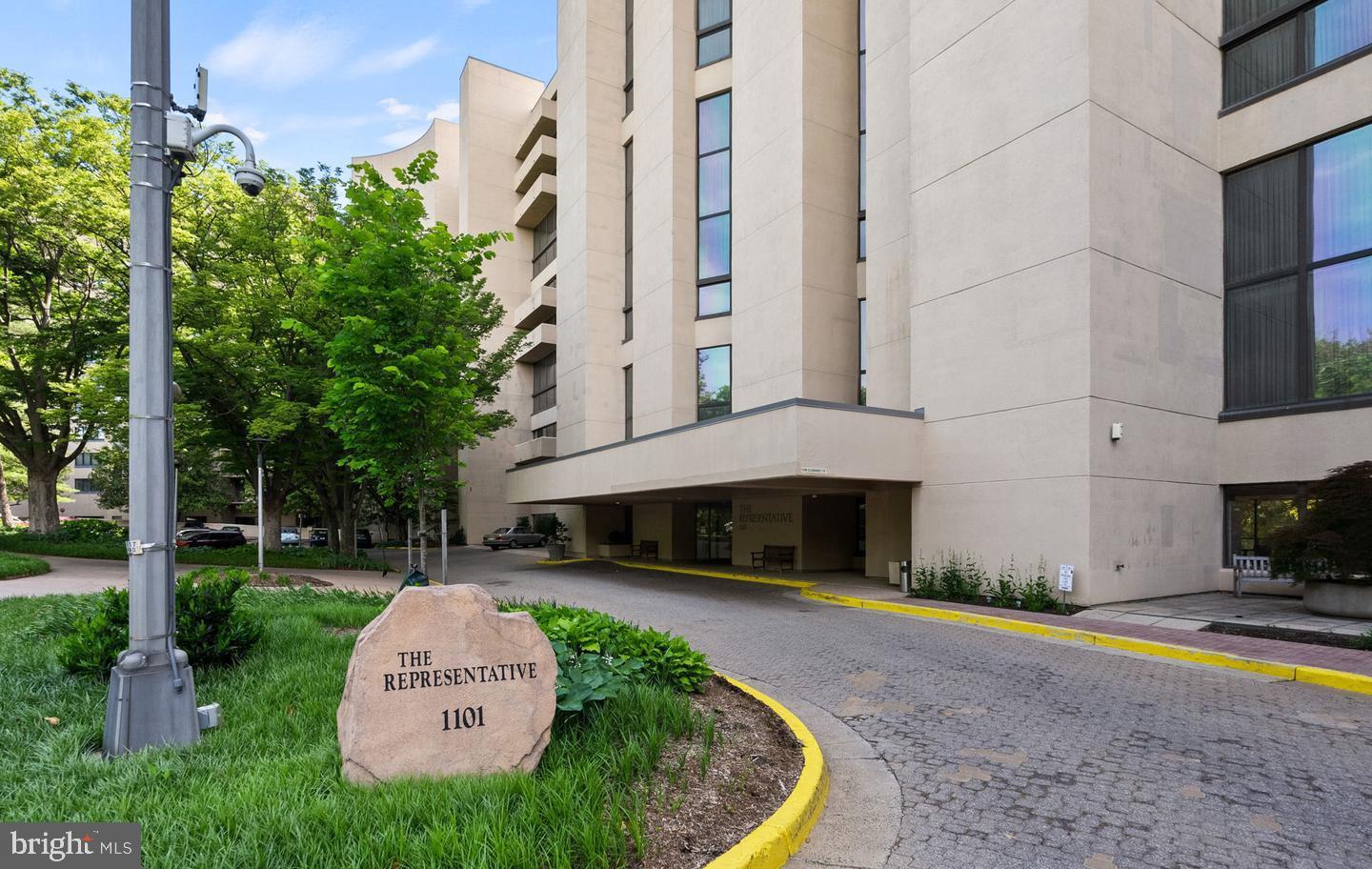 1101 S ARLINGTON RIDGE RD #313, ARLINGTON, Virginia 22202, 2 Bedrooms Bedrooms, 7 Rooms Rooms,2 BathroomsBathrooms,Residential,For sale,1101 S ARLINGTON RIDGE RD #313,VAAR2063160 MLS # VAAR2063160