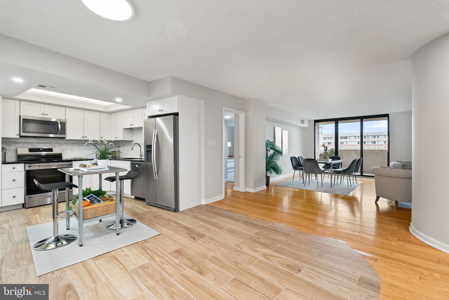 1101 S ARLINGTON RIDGE RD #313, ARLINGTON, Virginia 22202, 2 Bedrooms Bedrooms, 7 Rooms Rooms,2 BathroomsBathrooms,Residential,For sale,1101 S ARLINGTON RIDGE RD #313,VAAR2063160 MLS # VAAR2063160