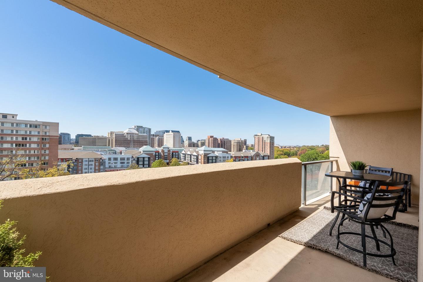 1101 S ARLINGTON RIDGE RD #313, ARLINGTON, Virginia 22202, 2 Bedrooms Bedrooms, 7 Rooms Rooms,2 BathroomsBathrooms,Residential,For sale,1101 S ARLINGTON RIDGE RD #313,VAAR2063160 MLS # VAAR2063160