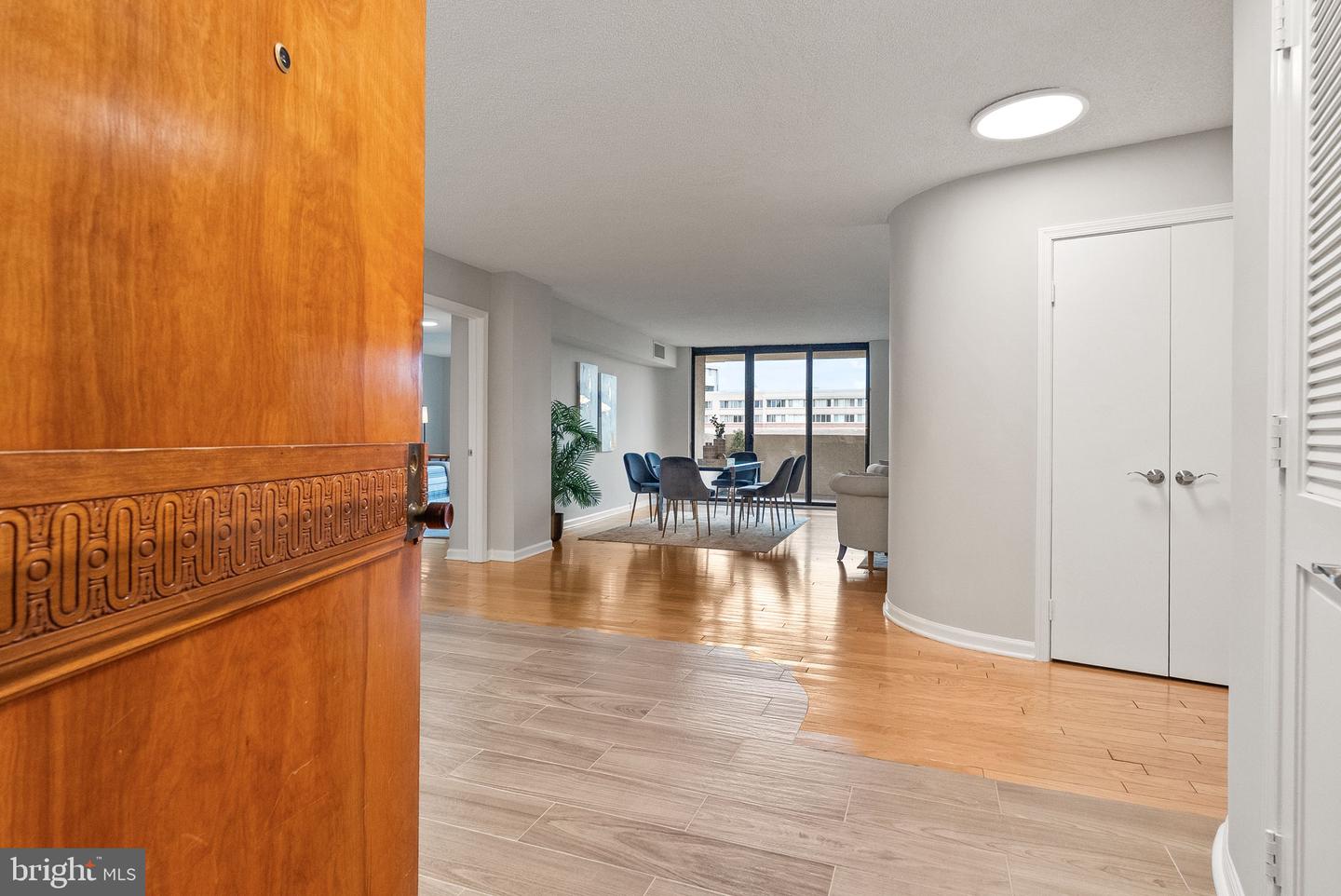 1101 S ARLINGTON RIDGE RD #313, ARLINGTON, Virginia 22202, 2 Bedrooms Bedrooms, 7 Rooms Rooms,2 BathroomsBathrooms,Residential,For sale,1101 S ARLINGTON RIDGE RD #313,VAAR2063160 MLS # VAAR2063160