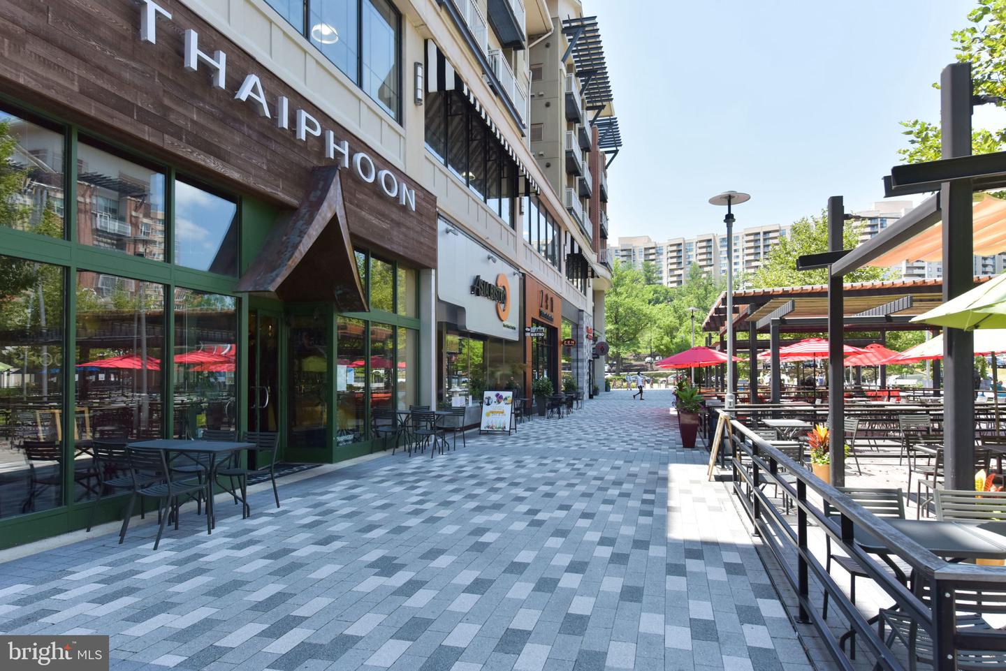 1101 S ARLINGTON RIDGE RD #313, ARLINGTON, Virginia 22202, 2 Bedrooms Bedrooms, 7 Rooms Rooms,2 BathroomsBathrooms,Residential,For sale,1101 S ARLINGTON RIDGE RD #313,VAAR2063160 MLS # VAAR2063160