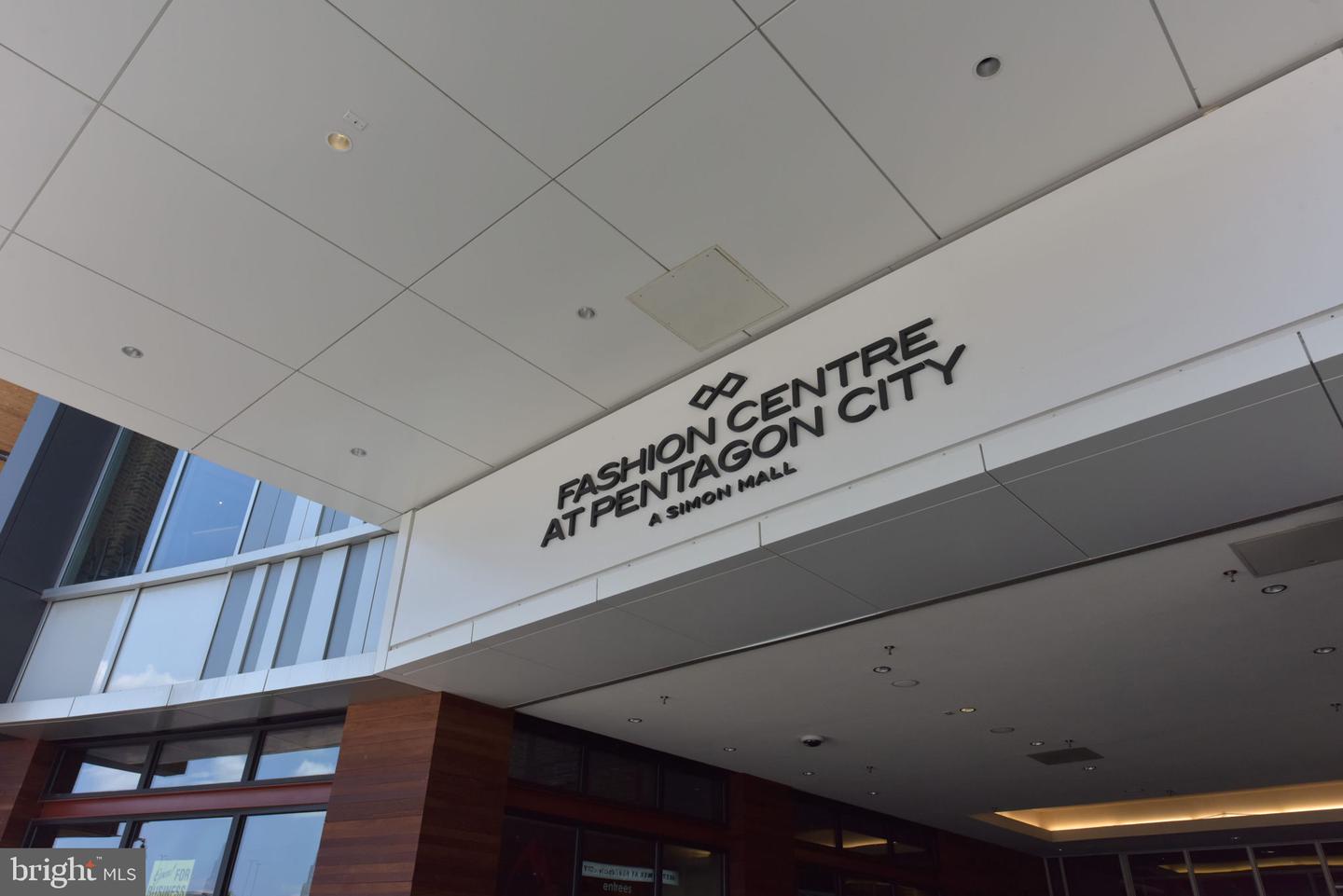 1101 S ARLINGTON RIDGE RD #313, ARLINGTON, Virginia 22202, 2 Bedrooms Bedrooms, 7 Rooms Rooms,2 BathroomsBathrooms,Residential,For sale,1101 S ARLINGTON RIDGE RD #313,VAAR2063160 MLS # VAAR2063160