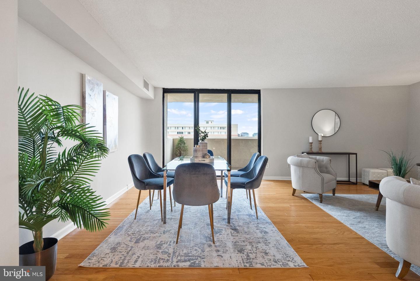 1101 S ARLINGTON RIDGE RD #313, ARLINGTON, Virginia 22202, 2 Bedrooms Bedrooms, 7 Rooms Rooms,2 BathroomsBathrooms,Residential,For sale,1101 S ARLINGTON RIDGE RD #313,VAAR2063160 MLS # VAAR2063160