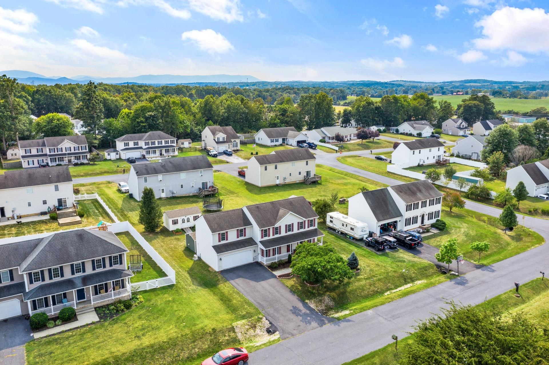 77 LAUREL WOOD DR, WAYNESBORO, Virginia 22980, 4 Bedrooms Bedrooms, ,2 BathroomsBathrooms,Residential,77 LAUREL WOOD DR,668895 MLS # 668895