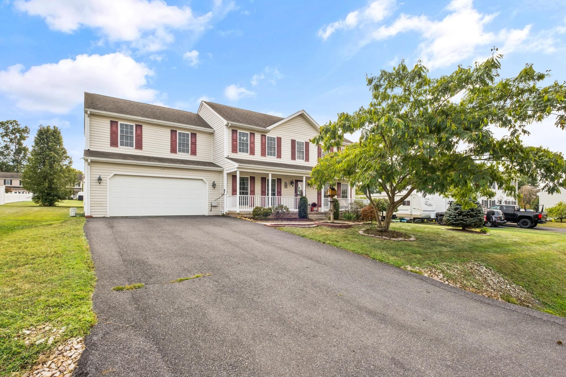 77 LAUREL WOOD DR, WAYNESBORO, Virginia 22980, 4 Bedrooms Bedrooms, ,2 BathroomsBathrooms,Residential,77 LAUREL WOOD DR,668895 MLS # 668895