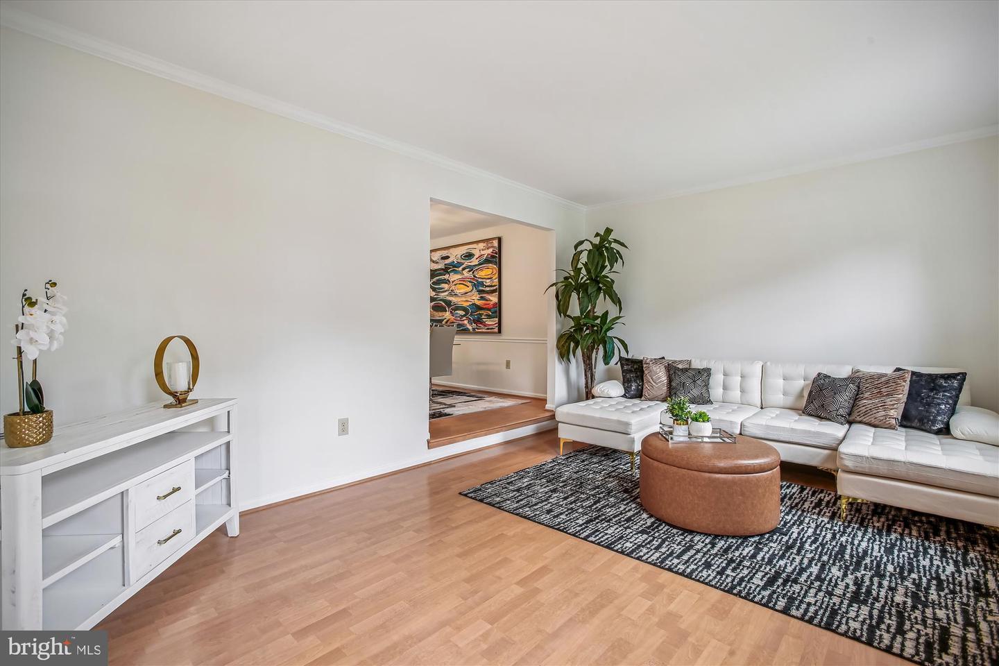 6013 FRANCONIA FOREST LN, ALEXANDRIA, Virginia 22310, 5 Bedrooms Bedrooms, 15 Rooms Rooms,3 BathroomsBathrooms,Residential,For sale,6013 FRANCONIA FOREST LN,VAFX2265574 MLS # VAFX2265574