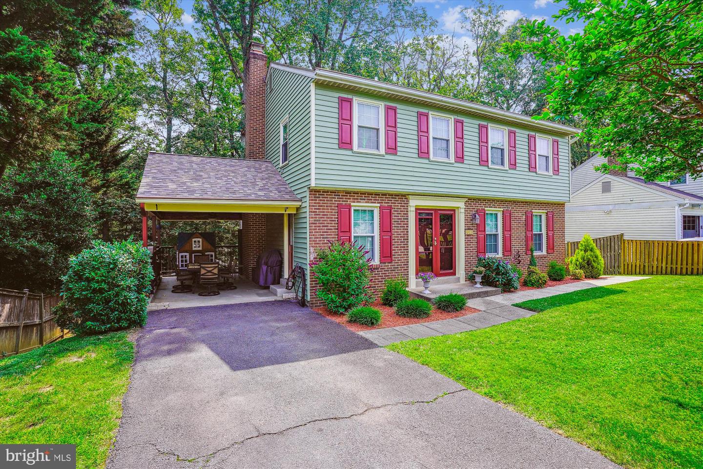 6013 FRANCONIA FOREST LN, ALEXANDRIA, Virginia 22310, 5 Bedrooms Bedrooms, 15 Rooms Rooms,3 BathroomsBathrooms,Residential,For sale,6013 FRANCONIA FOREST LN,VAFX2265574 MLS # VAFX2265574