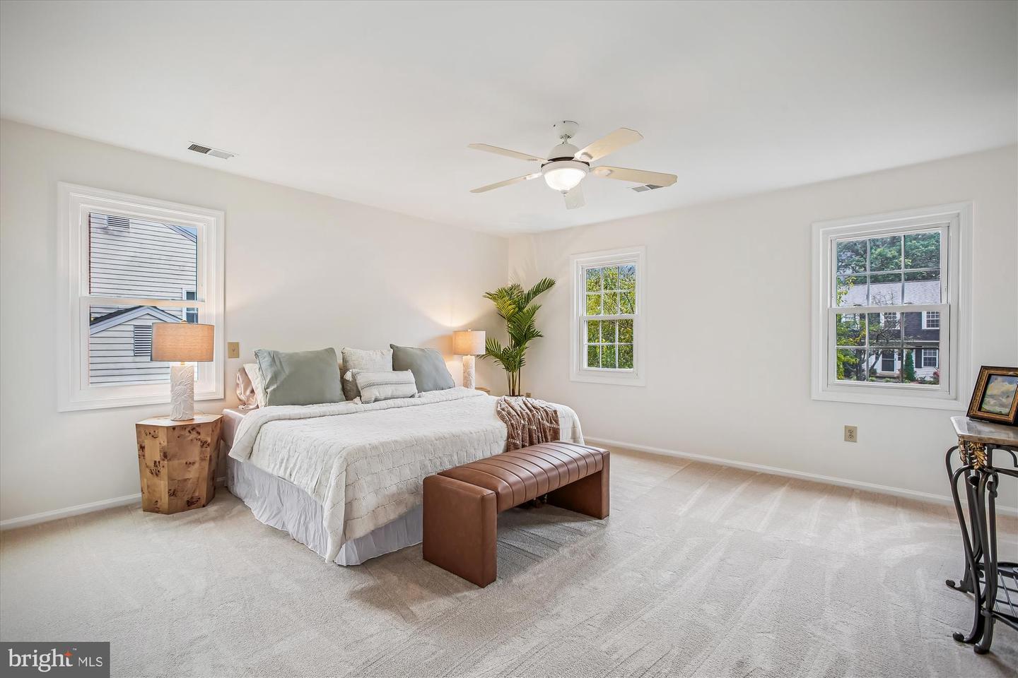 6013 FRANCONIA FOREST LN, ALEXANDRIA, Virginia 22310, 5 Bedrooms Bedrooms, 15 Rooms Rooms,3 BathroomsBathrooms,Residential,For sale,6013 FRANCONIA FOREST LN,VAFX2265574 MLS # VAFX2265574