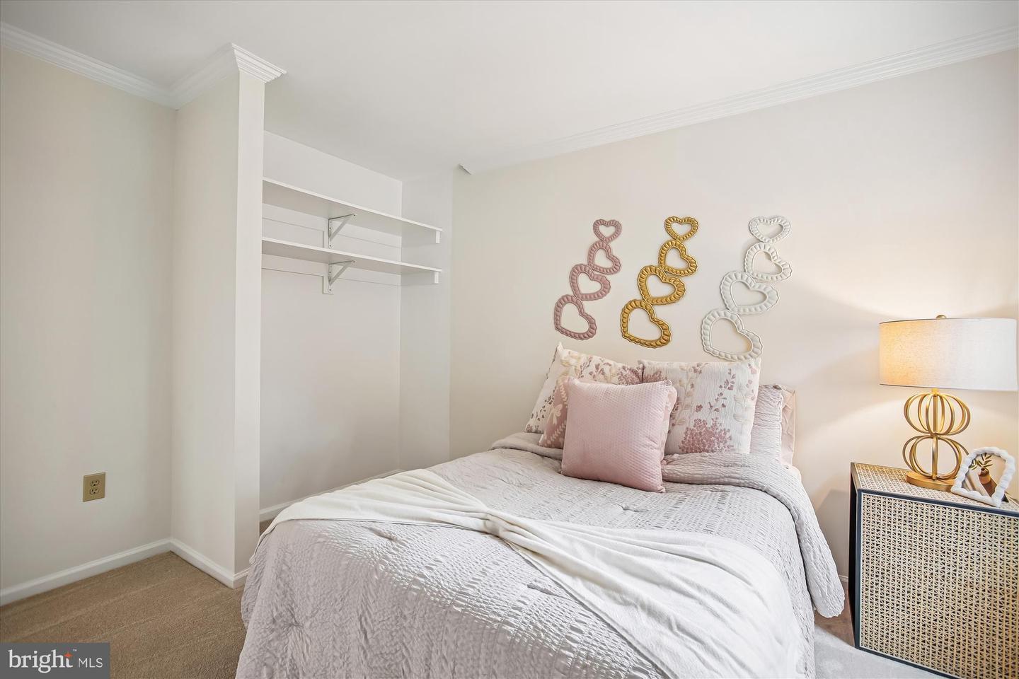 6013 FRANCONIA FOREST LN, ALEXANDRIA, Virginia 22310, 5 Bedrooms Bedrooms, 15 Rooms Rooms,3 BathroomsBathrooms,Residential,For sale,6013 FRANCONIA FOREST LN,VAFX2265574 MLS # VAFX2265574