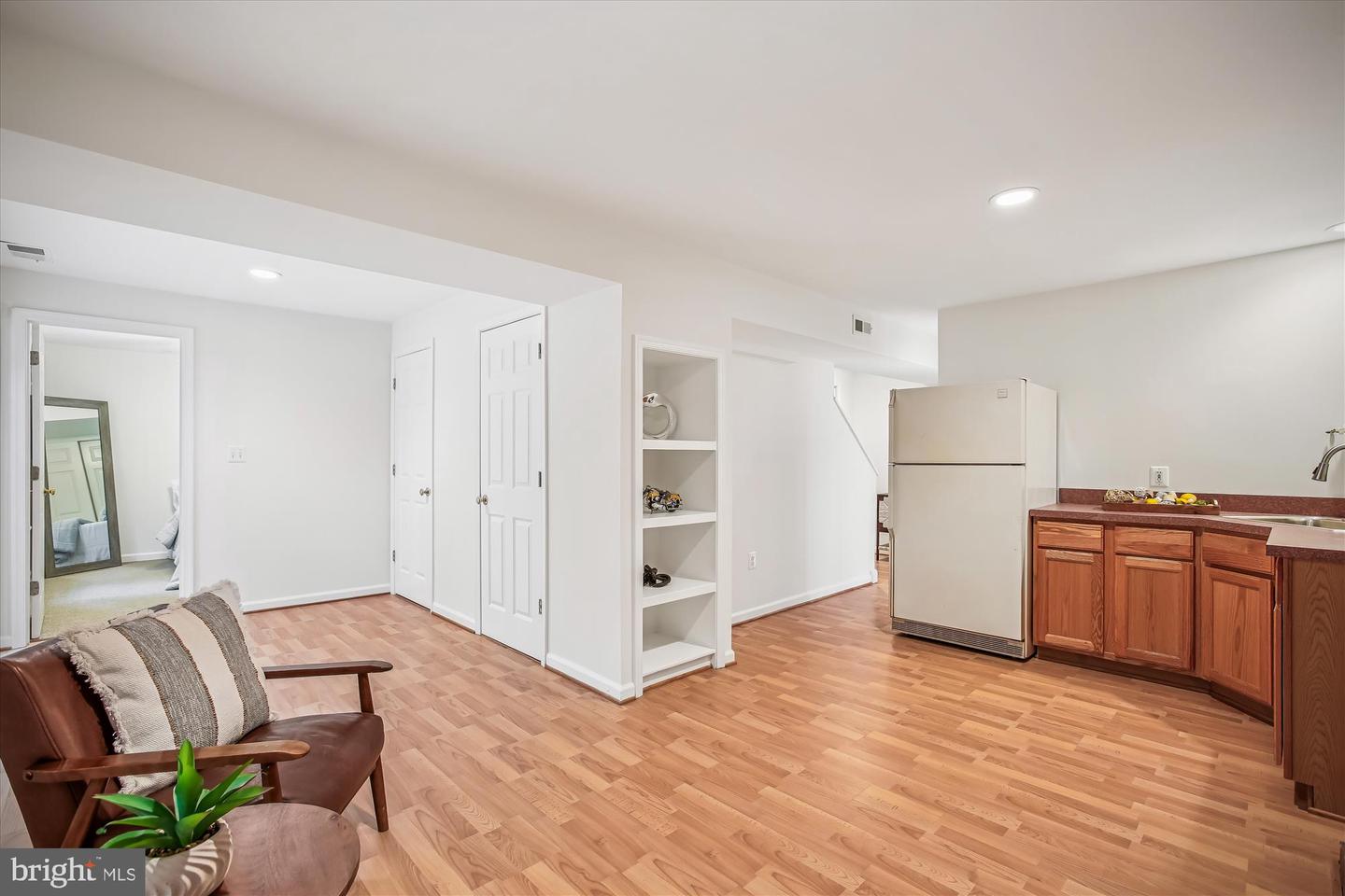 6013 FRANCONIA FOREST LN, ALEXANDRIA, Virginia 22310, 5 Bedrooms Bedrooms, 15 Rooms Rooms,3 BathroomsBathrooms,Residential,For sale,6013 FRANCONIA FOREST LN,VAFX2265574 MLS # VAFX2265574