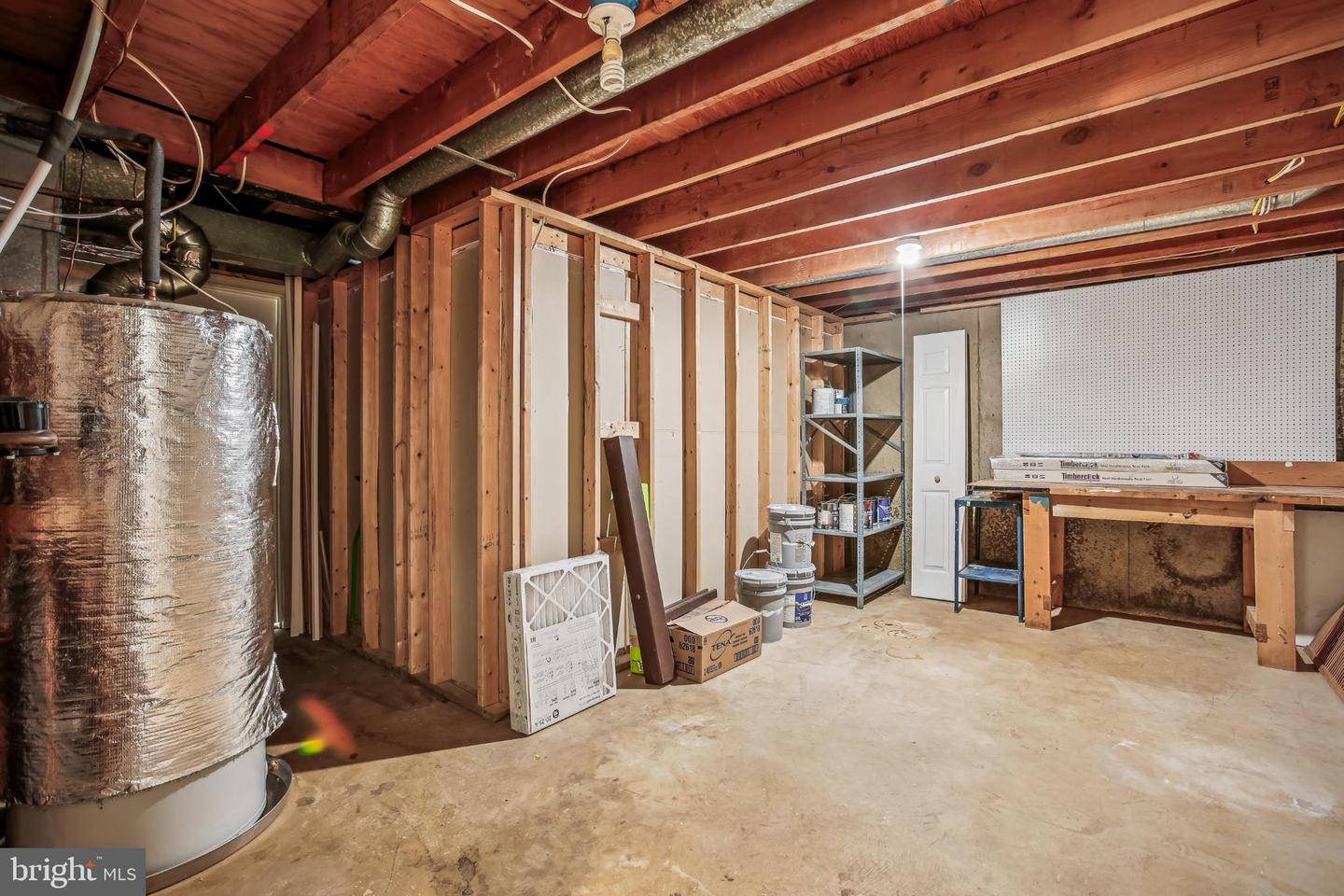 6013 FRANCONIA FOREST LN, ALEXANDRIA, Virginia 22310, 5 Bedrooms Bedrooms, 15 Rooms Rooms,3 BathroomsBathrooms,Residential,For sale,6013 FRANCONIA FOREST LN,VAFX2265574 MLS # VAFX2265574