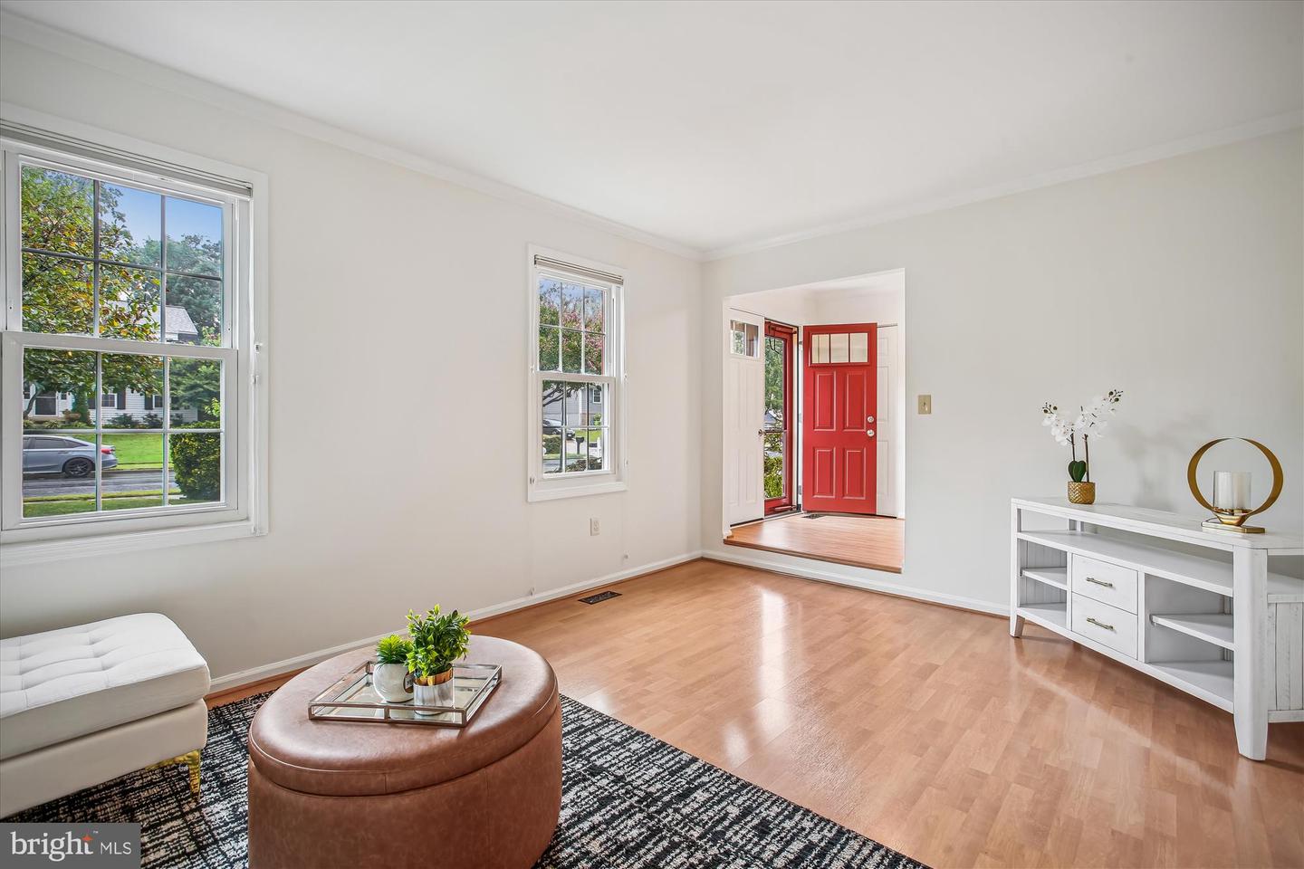 6013 FRANCONIA FOREST LN, ALEXANDRIA, Virginia 22310, 5 Bedrooms Bedrooms, 15 Rooms Rooms,3 BathroomsBathrooms,Residential,For sale,6013 FRANCONIA FOREST LN,VAFX2265574 MLS # VAFX2265574