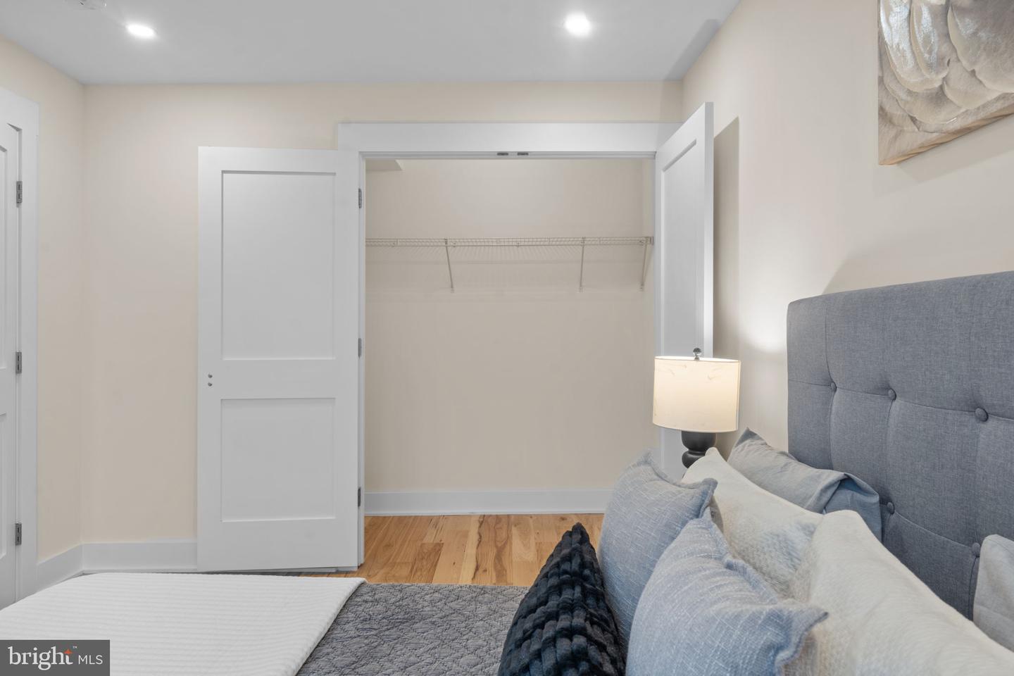 521 FLORIDA AVE NE #2, WASHINGTON, District Of Columbia 20002, 2 Bedrooms Bedrooms, ,2 BathroomsBathrooms,Residential,For sale,521 FLORIDA AVE NE #2,DCDC2221556 MLS # DCDC2221556