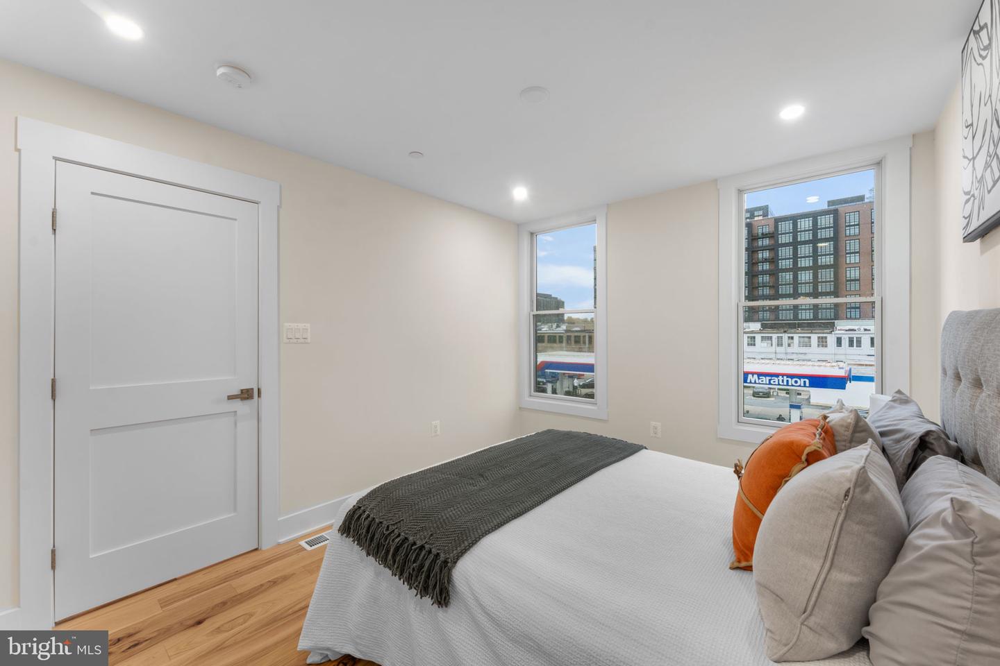 521 FLORIDA AVE NE #2, WASHINGTON, District Of Columbia 20002, 2 Bedrooms Bedrooms, ,2 BathroomsBathrooms,Residential,For sale,521 FLORIDA AVE NE #2,DCDC2221556 MLS # DCDC2221556