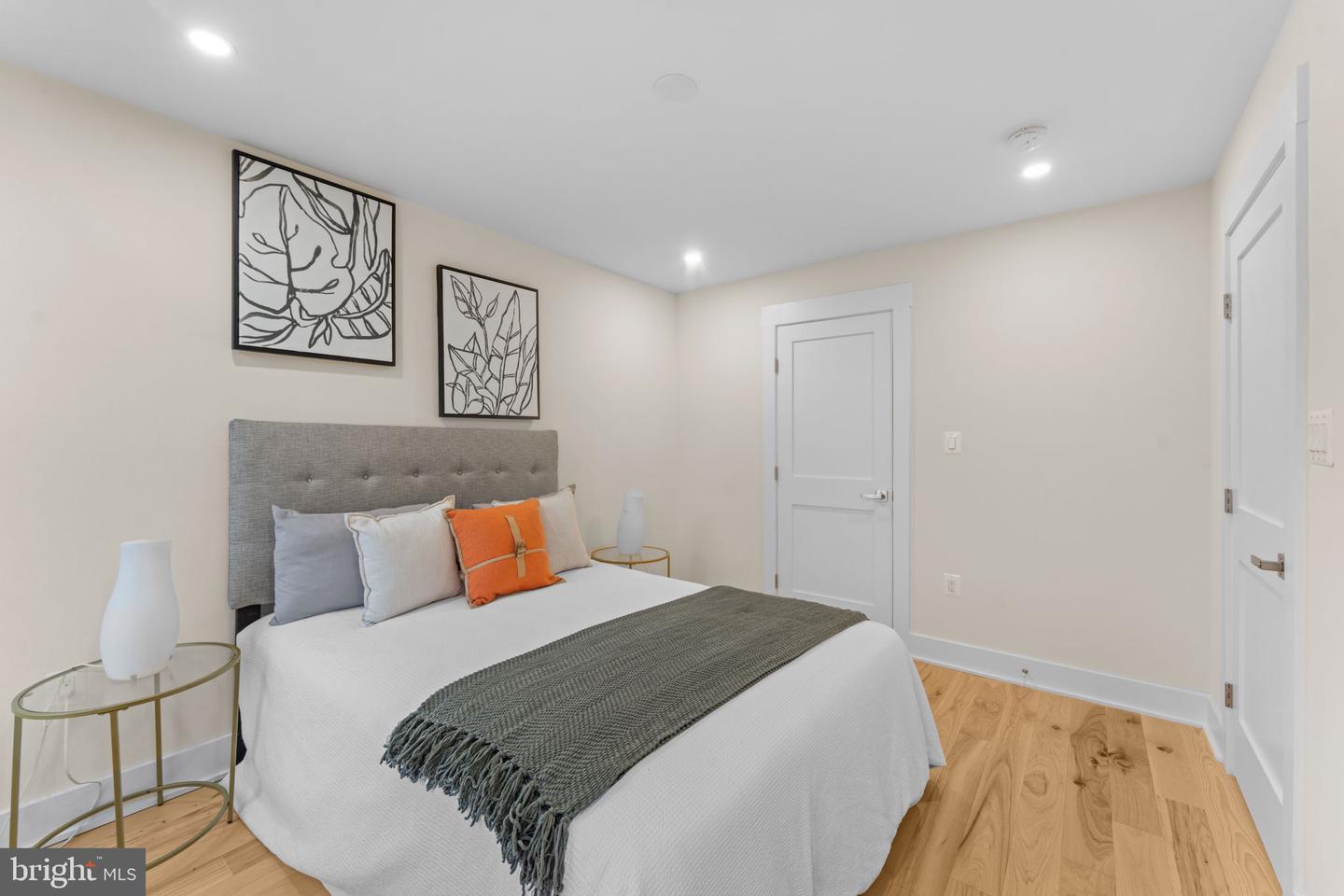521 FLORIDA AVE NE #2, WASHINGTON, District Of Columbia 20002, 2 Bedrooms Bedrooms, ,2 BathroomsBathrooms,Residential,For sale,521 FLORIDA AVE NE #2,DCDC2221556 MLS # DCDC2221556