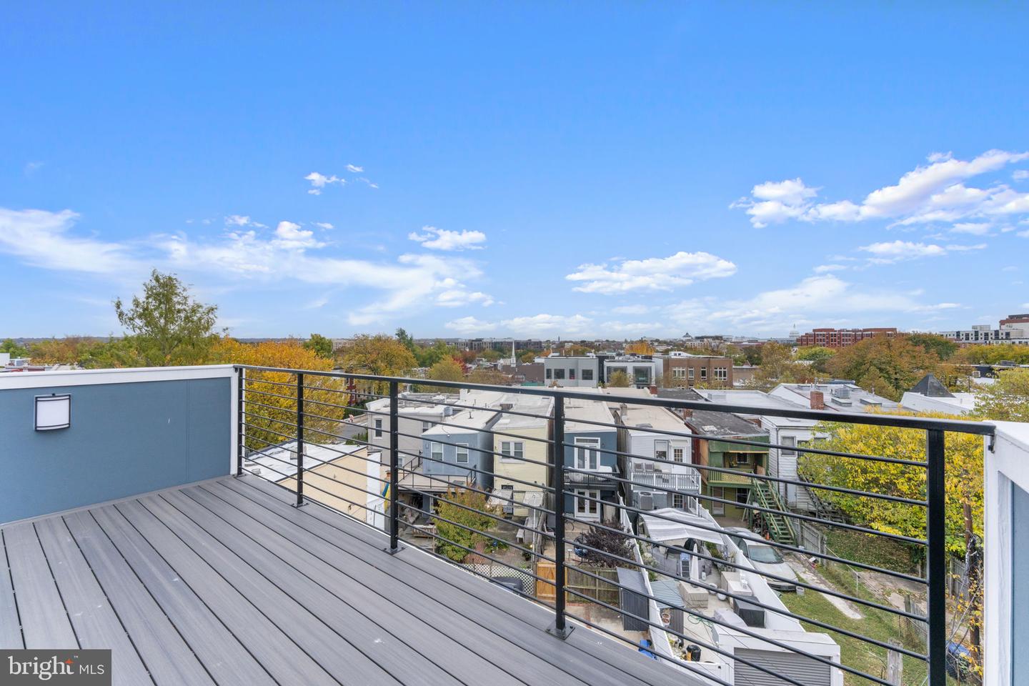 521 FLORIDA AVE NE #2, WASHINGTON, District Of Columbia 20002, 2 Bedrooms Bedrooms, ,2 BathroomsBathrooms,Residential,For sale,521 FLORIDA AVE NE #2,DCDC2221556 MLS # DCDC2221556