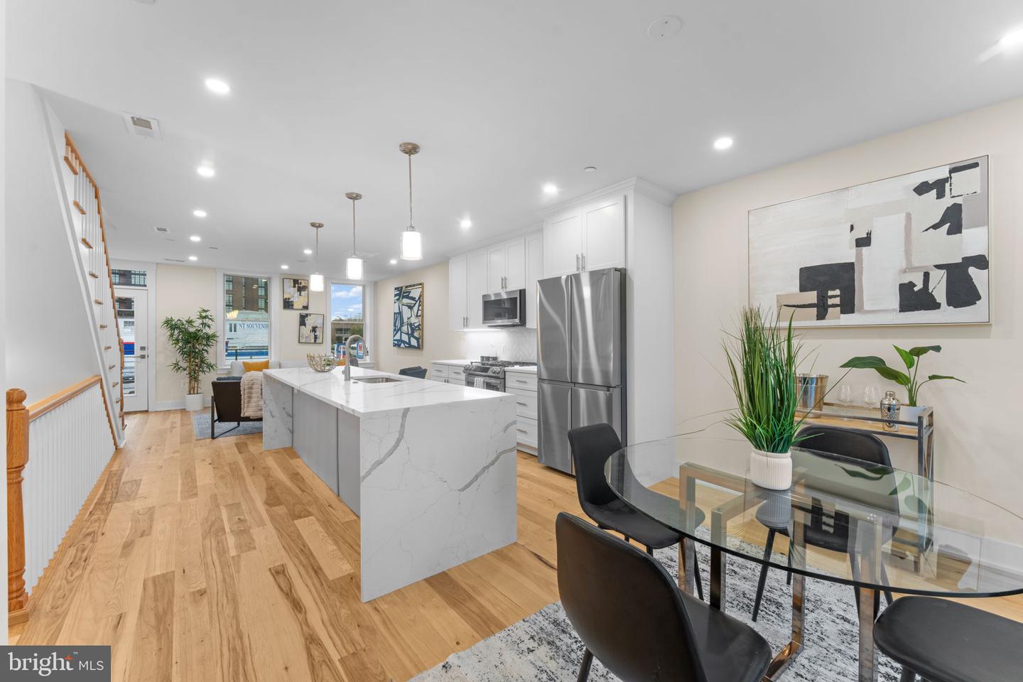 521 FLORIDA AVE NE #2, WASHINGTON, District Of Columbia 20002, 2 Bedrooms Bedrooms, ,2 BathroomsBathrooms,Residential,For sale,521 FLORIDA AVE NE #2,DCDC2221556 MLS # DCDC2221556