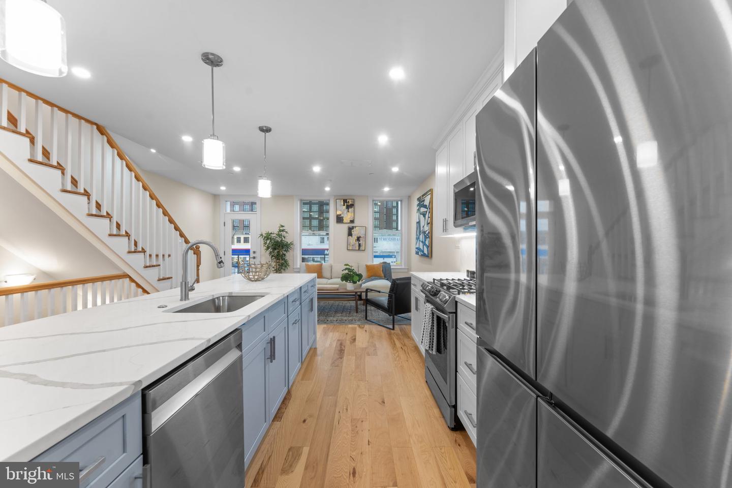 521 FLORIDA AVE NE #2, WASHINGTON, District Of Columbia 20002, 2 Bedrooms Bedrooms, ,2 BathroomsBathrooms,Residential,For sale,521 FLORIDA AVE NE #2,DCDC2221556 MLS # DCDC2221556