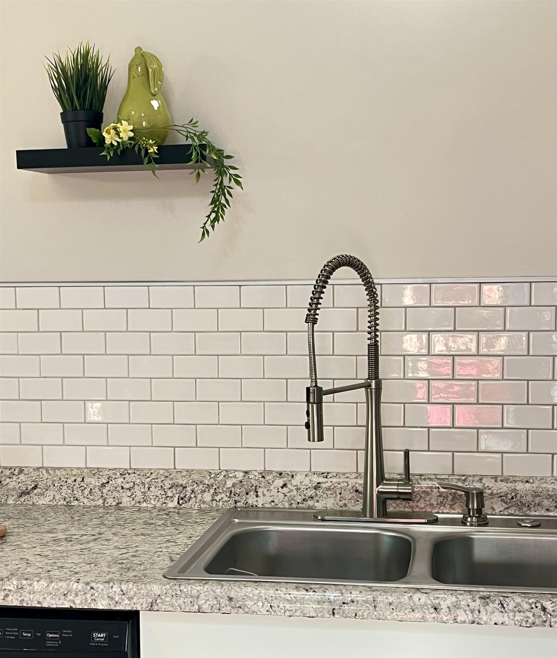 231 HOWARD AVE, WAYNESBORO, Virginia 22980, 3 Bedrooms Bedrooms, ,1 BathroomBathrooms,Residential,231 HOWARD AVE,669802 MLS # 669802