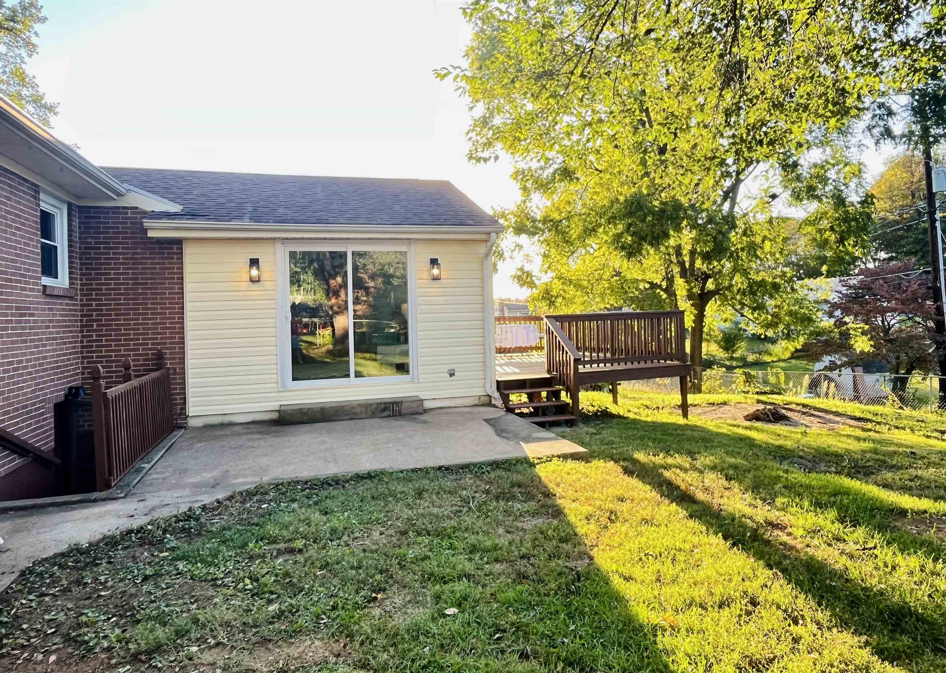 231 HOWARD AVE, WAYNESBORO, Virginia 22980, 3 Bedrooms Bedrooms, ,1 BathroomBathrooms,Residential,231 HOWARD AVE,669802 MLS # 669802