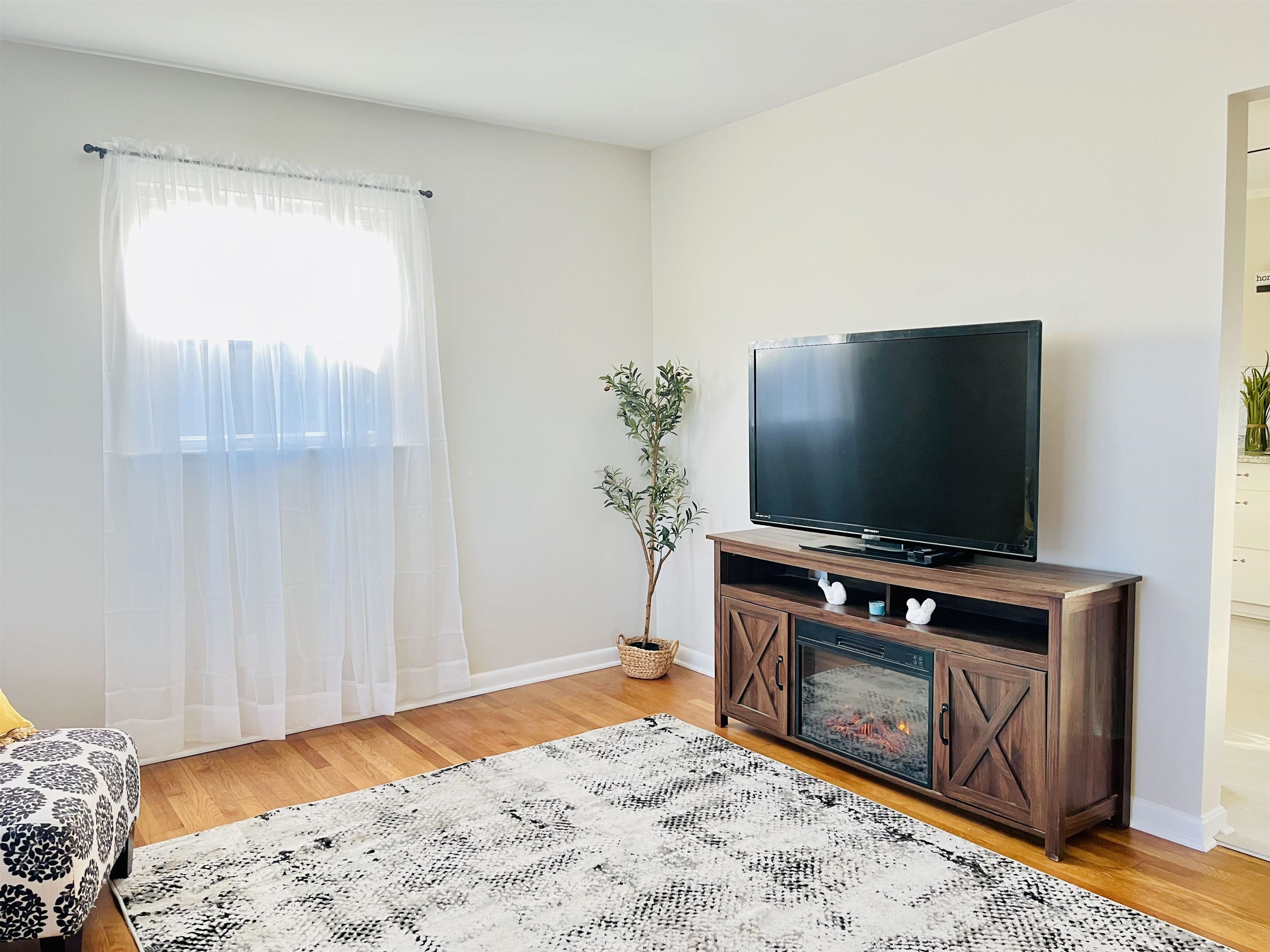 231 HOWARD AVE, WAYNESBORO, Virginia 22980, 3 Bedrooms Bedrooms, ,1 BathroomBathrooms,Residential,231 HOWARD AVE,669802 MLS # 669802