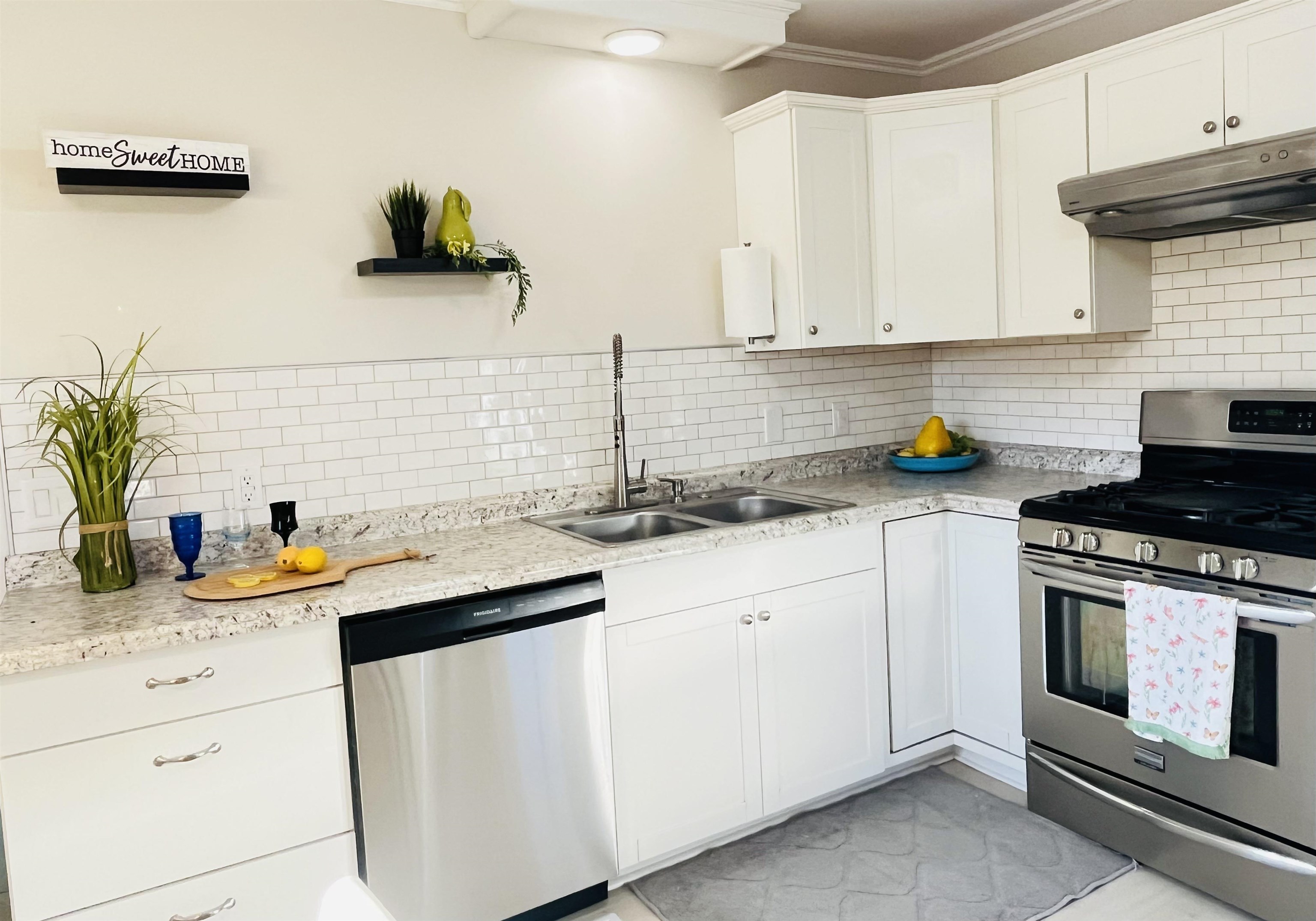 231 HOWARD AVE, WAYNESBORO, Virginia 22980, 3 Bedrooms Bedrooms, ,1 BathroomBathrooms,Residential,231 HOWARD AVE,669802 MLS # 669802