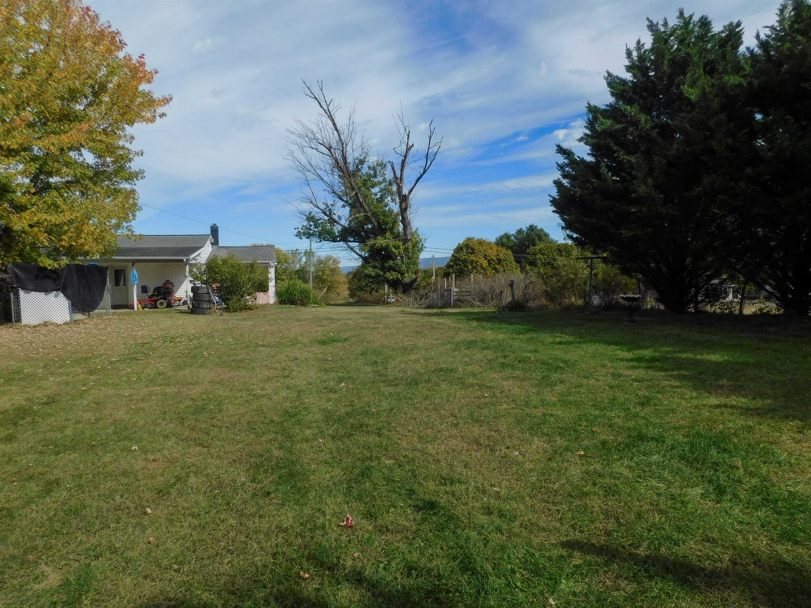 116 FELLOWSHIP RD, ROCKINGHAM, Virginia 22802, 3 Bedrooms Bedrooms, ,1 BathroomBathrooms,Residential,116 FELLOWSHIP RD,670516 MLS # 670516 116 FELLOWSHIP RD, ROCKINGHAM, Virginia 22802, 3 Bedrooms Bedrooms, ,1 BathroomBathrooms,Residential,116 FELLOWSHIP RD,670516 MLS # 670516