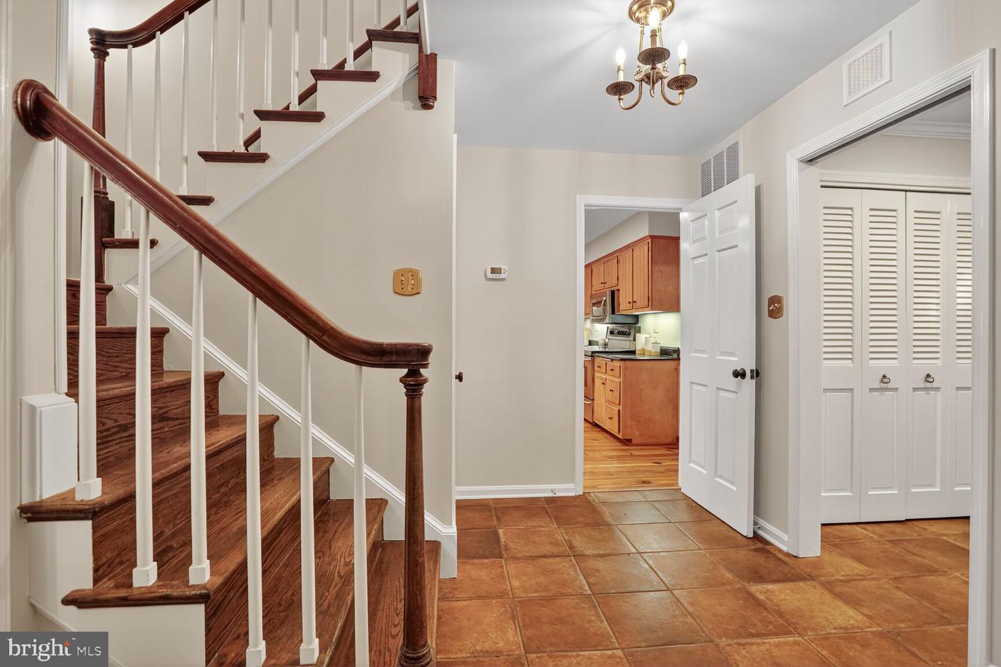 1011 HARRIMAN ST, GREAT FALLS, Virginia 22066, 4 Bedrooms Bedrooms, ,3 BathroomsBathrooms,Residential,For sale,1011 HARRIMAN ST,VAFX2268512 MLS # VAFX2268512