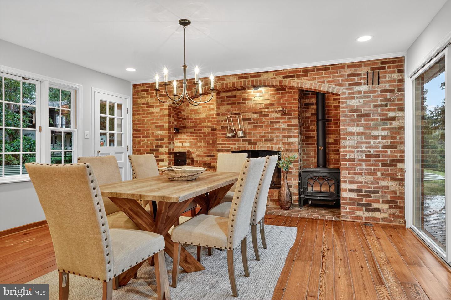 1011 HARRIMAN ST, GREAT FALLS, Virginia 22066, 4 Bedrooms Bedrooms, ,3 BathroomsBathrooms,Residential,For sale,1011 HARRIMAN ST,VAFX2268512 MLS # VAFX2268512